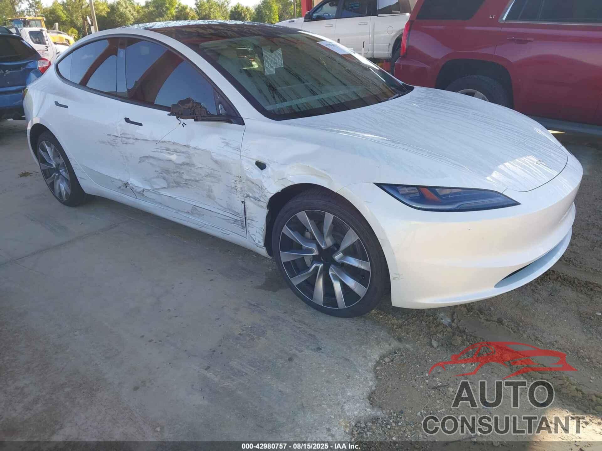 TESLA MODEL 3 2025 - 5YJ3E1EA6SF938448