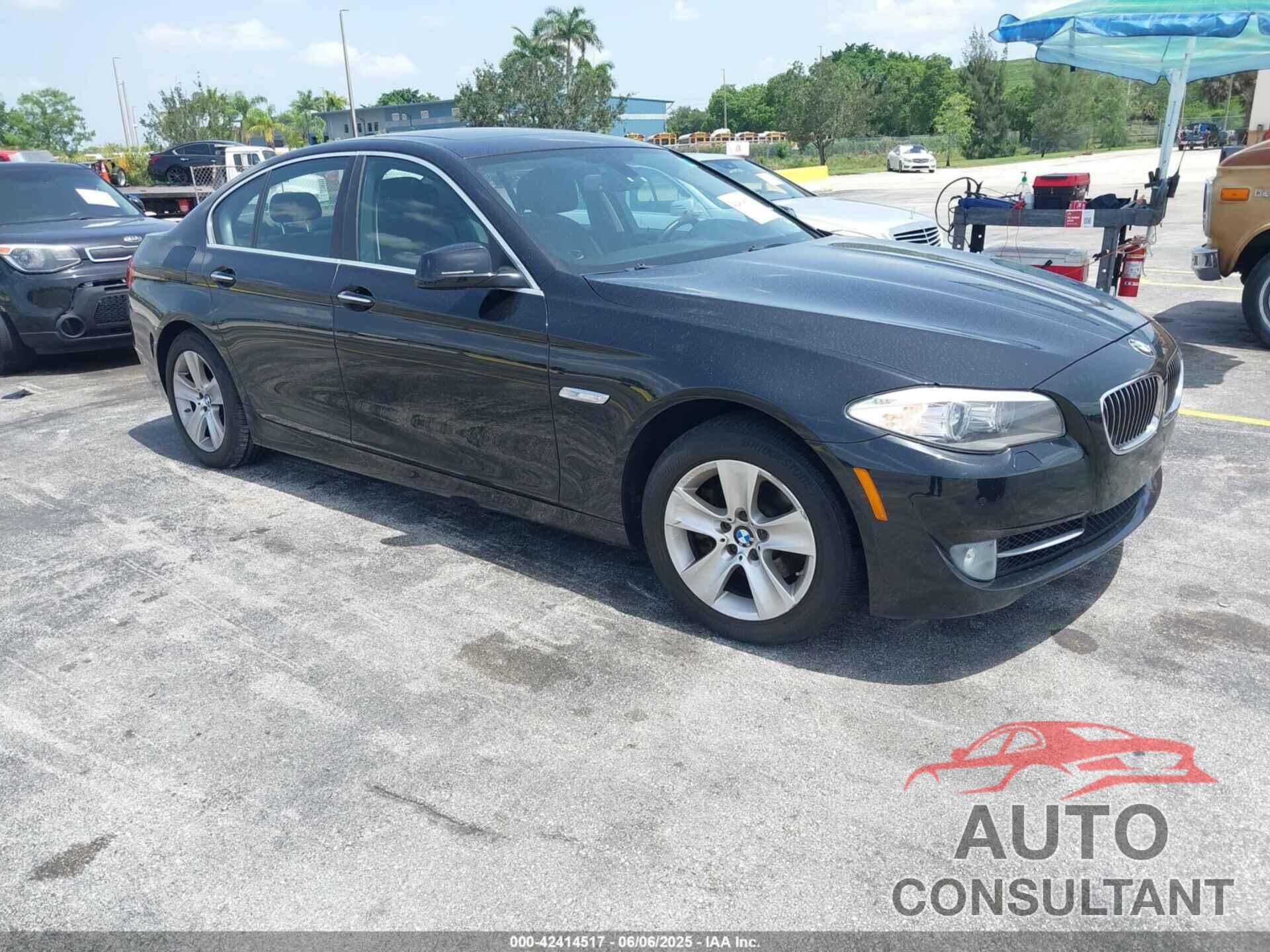 BMW 528I 2013 - WBAXH5C58DD113069