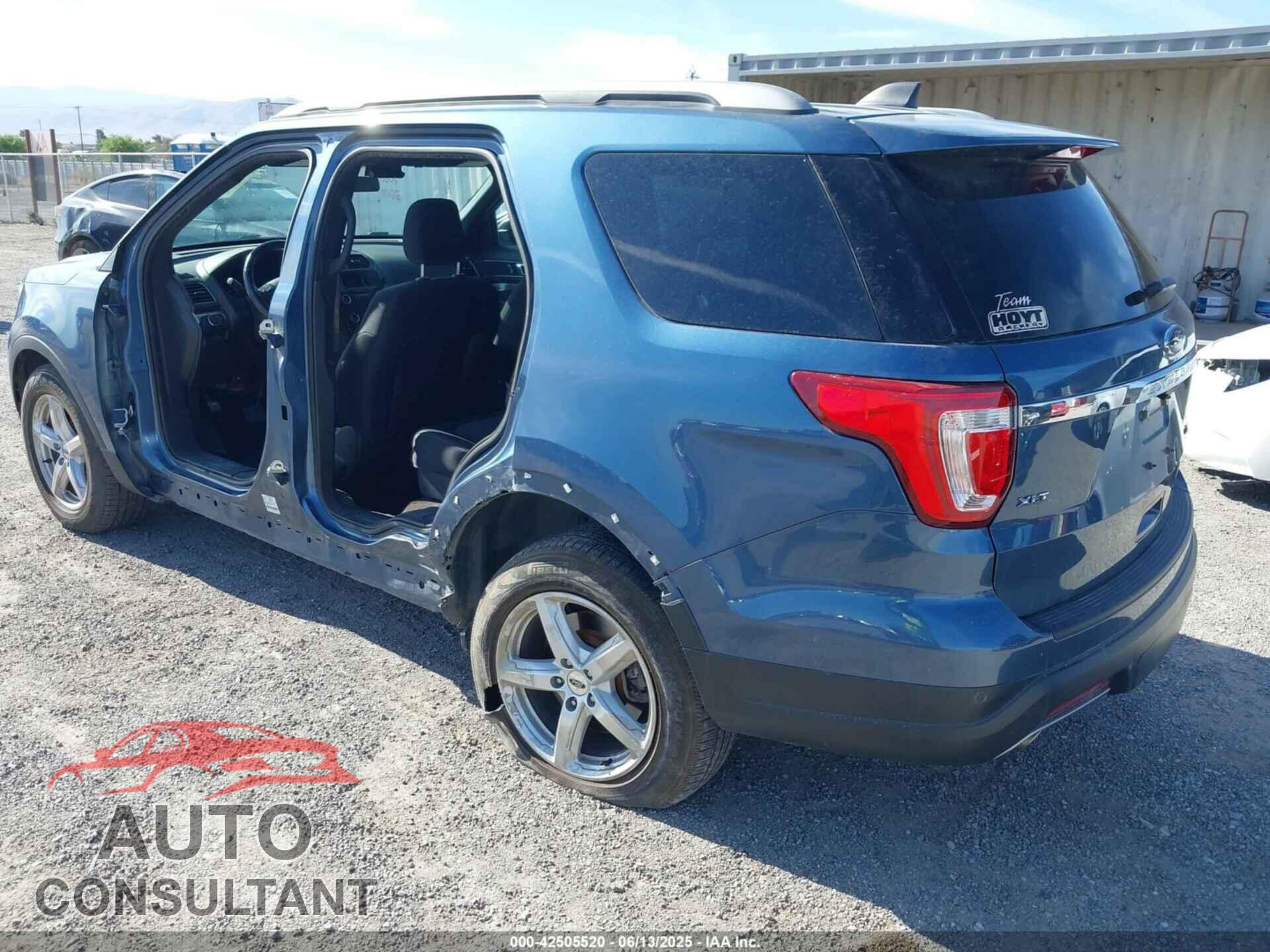 FORD EXPLORER 2018 - 1FM5K7D80JGA32007