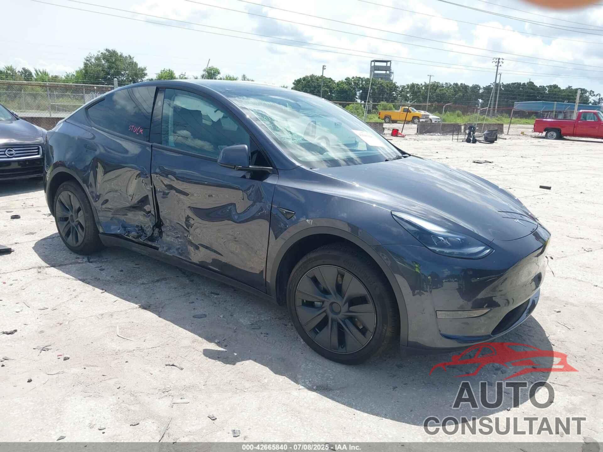 TESLA MODEL Y 2024 - 7SAYGDEDXRA332740