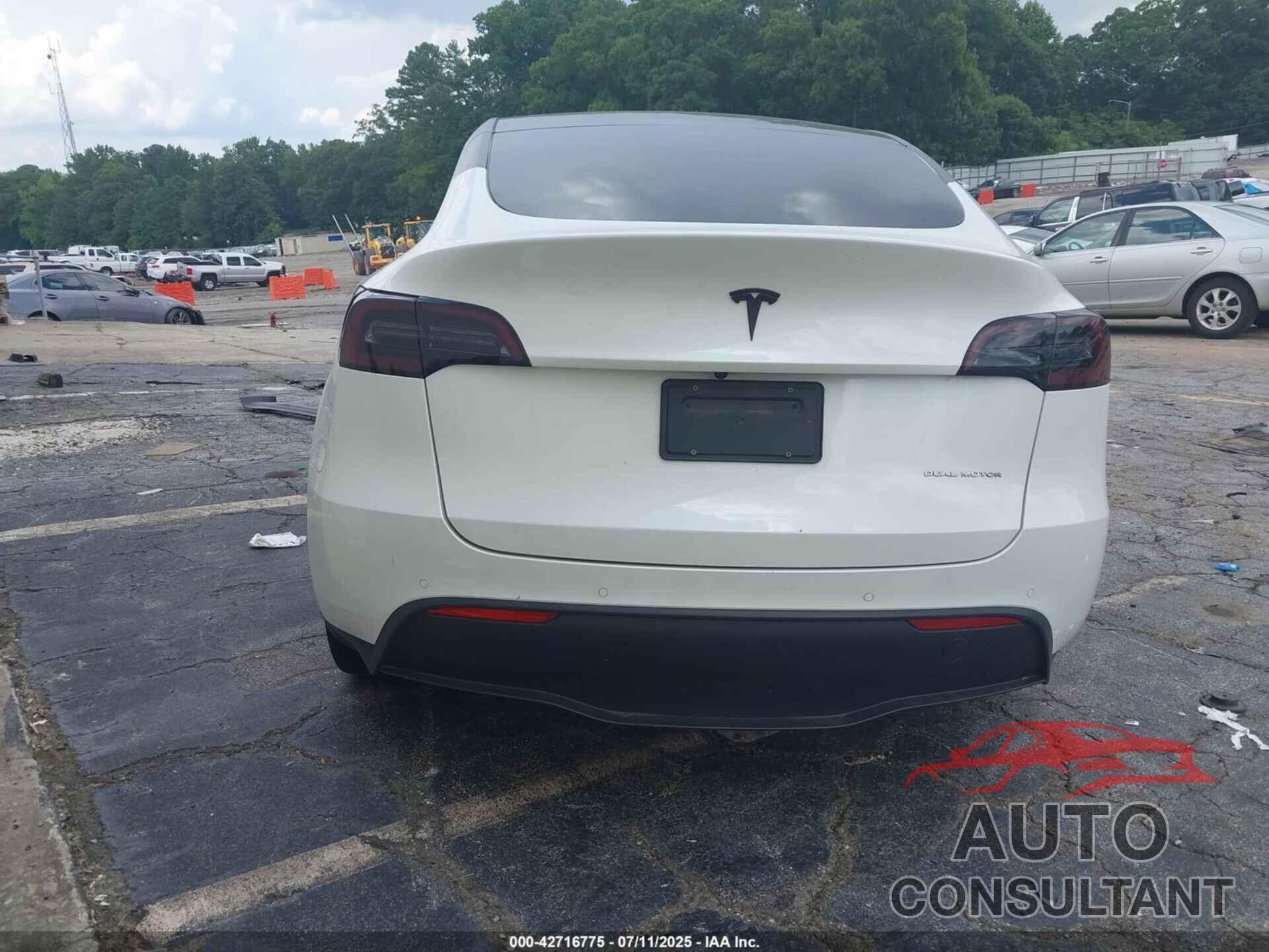 TESLA MODEL Y 2022 - 7SAYGDEE6NF364669