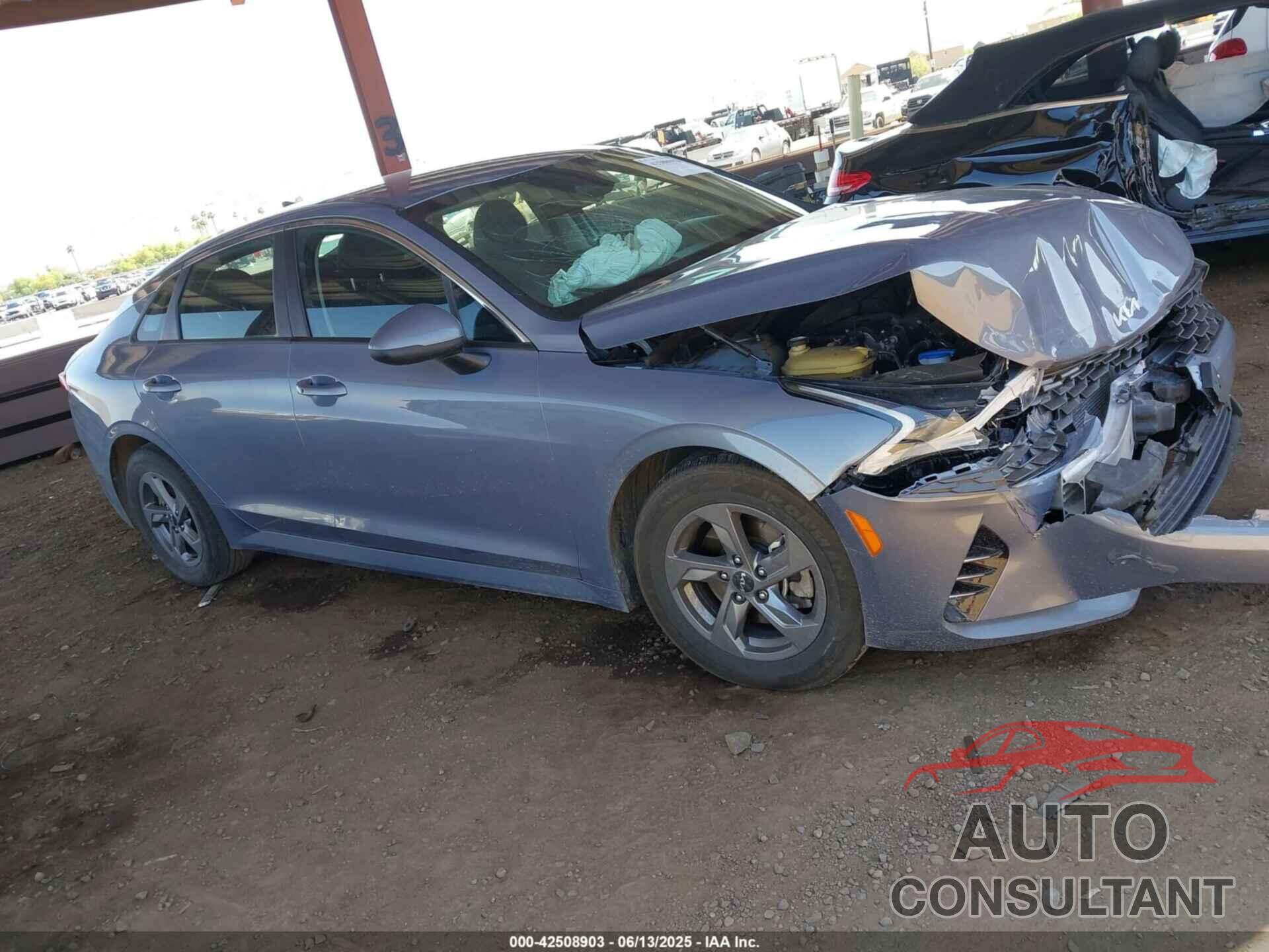 KIA K5 2023 - 5XXG14J25PG218074