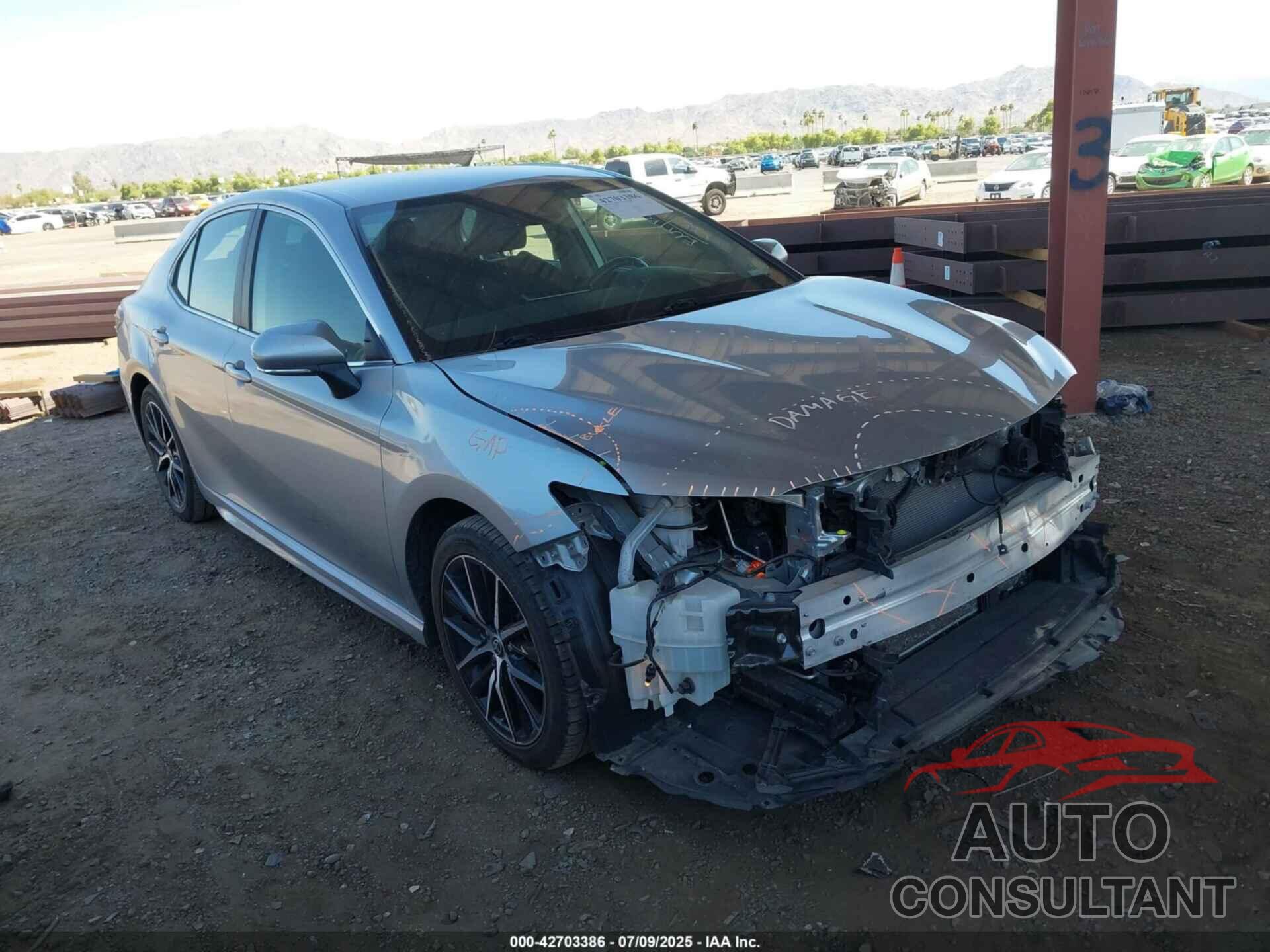 TOYOTA CAMRY 2023 - 4T1G11AK6PU756528