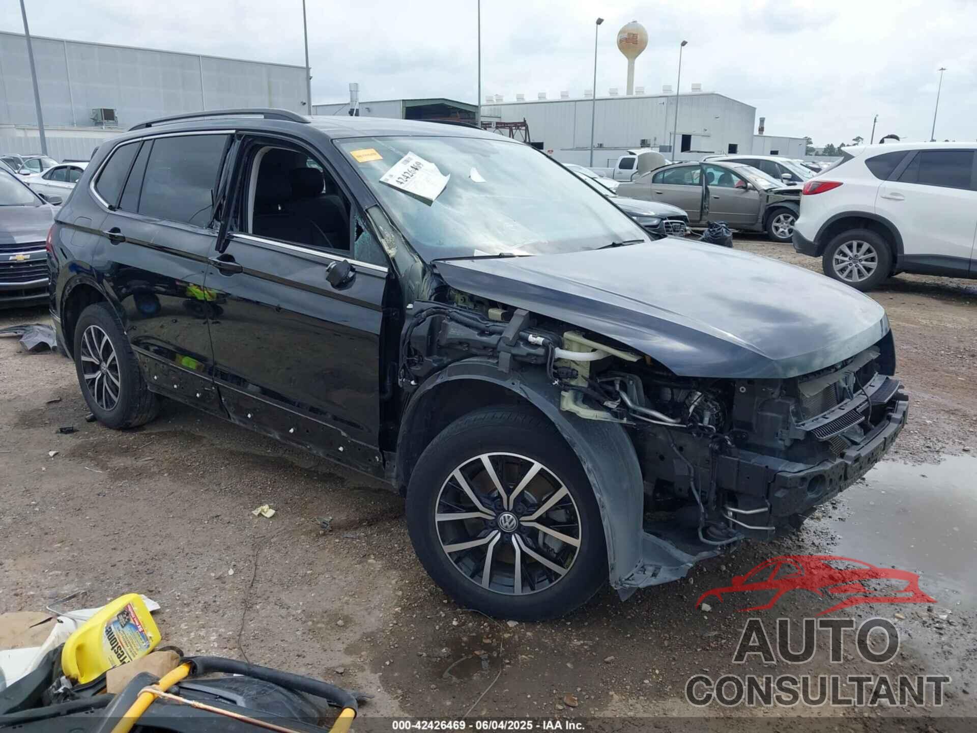 VOLKSWAGEN TIGUAN 2021 - 3VV3B7AX2MM013557