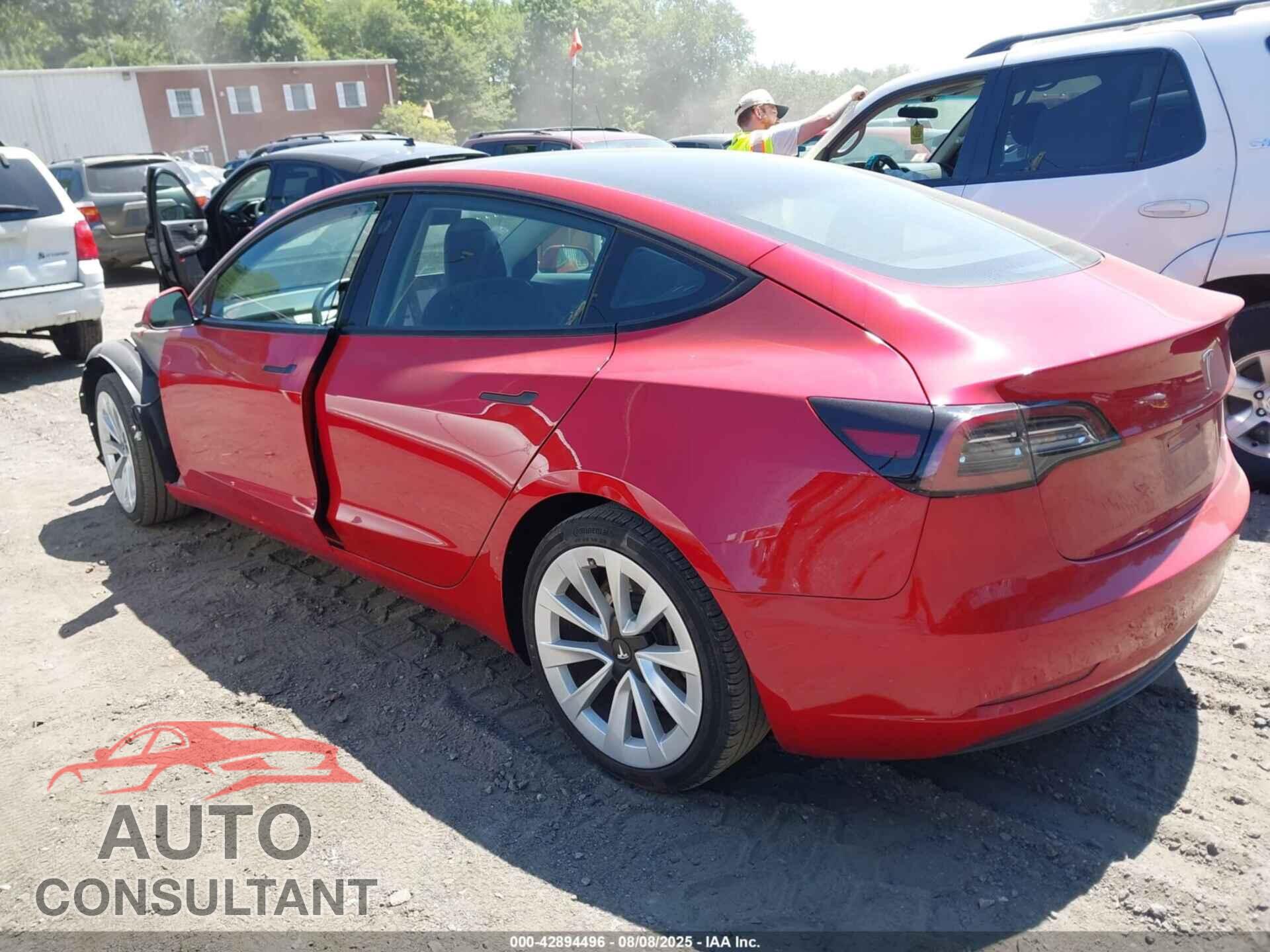 TESLA MODEL 3 2021 - 5YJ3E1EA0MF856671