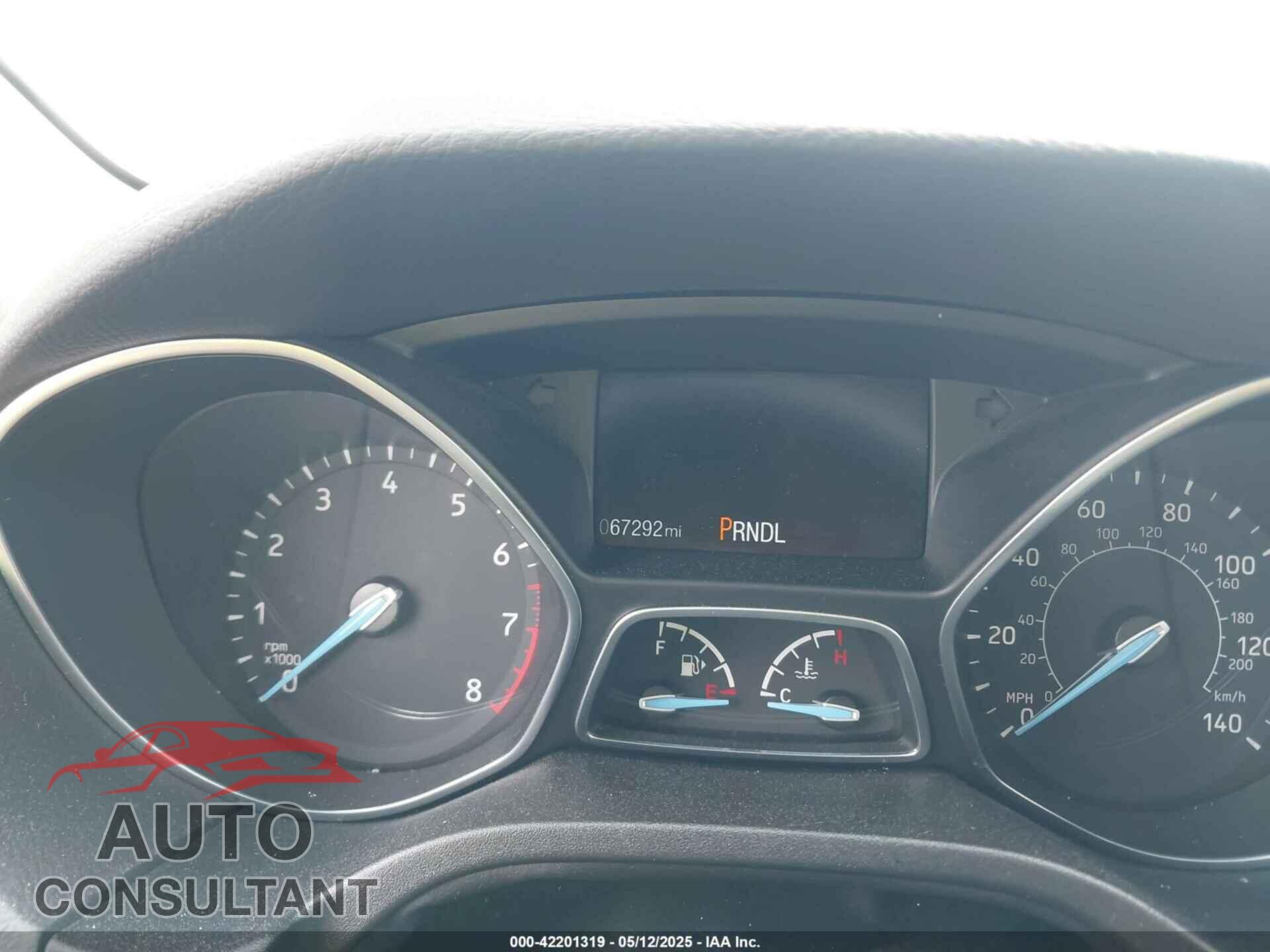 FORD FOCUS 2015 - 1FADP3F22FL342876