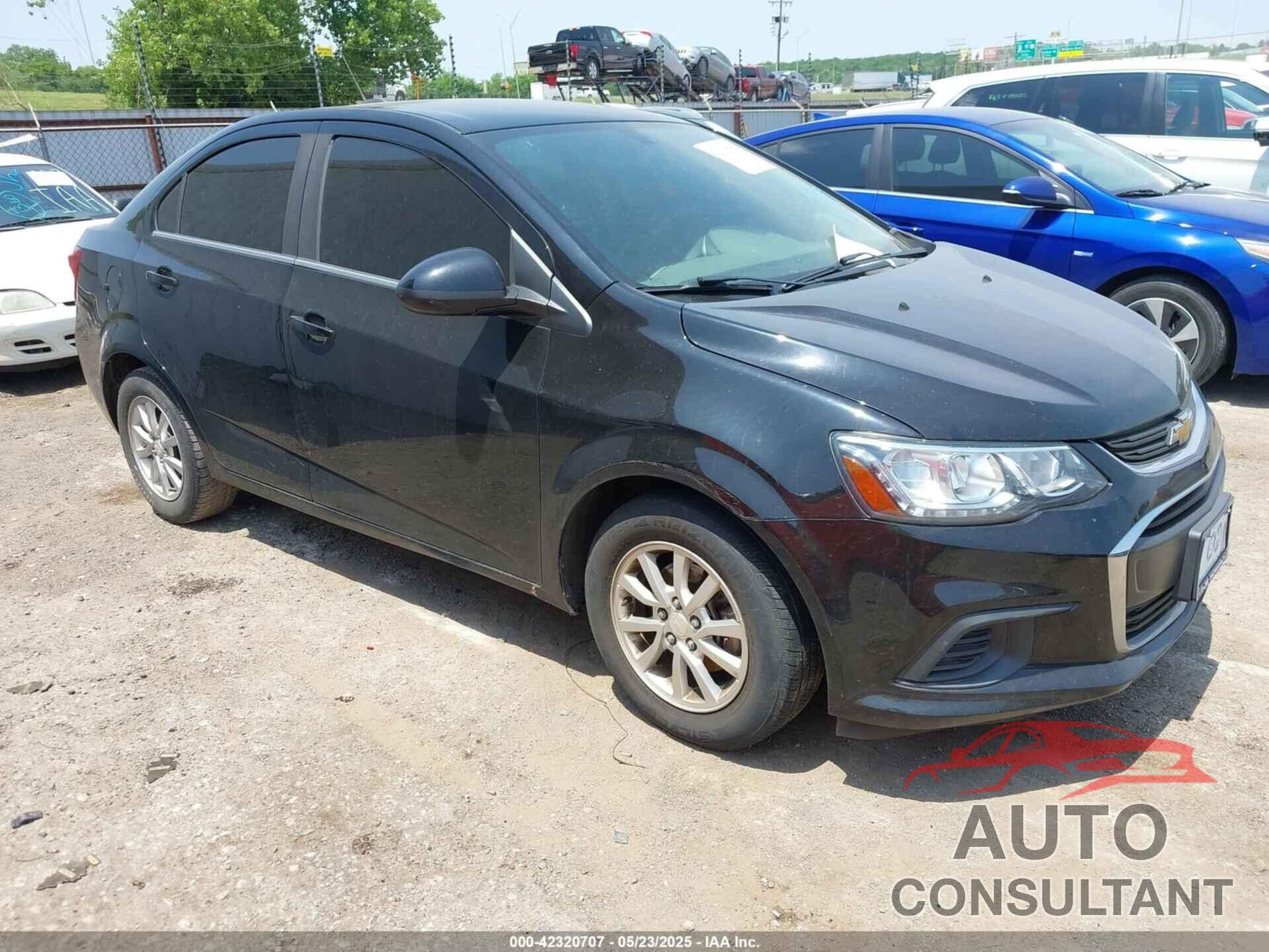 CHEVROLET SONIC 2018 - 1G1JD5SH7J4119014