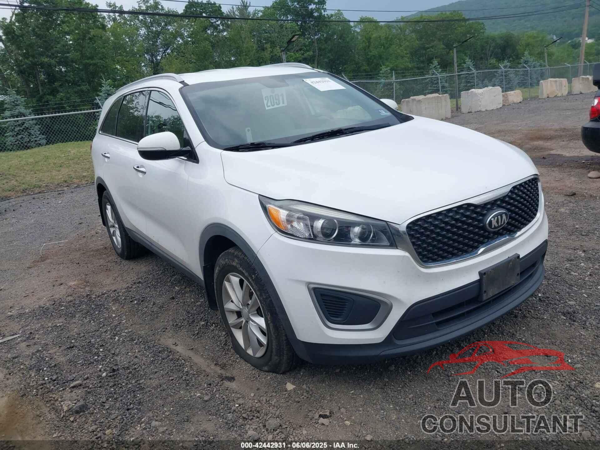 KIA SORENTO 2017 - 5XYPG4A33HG296034