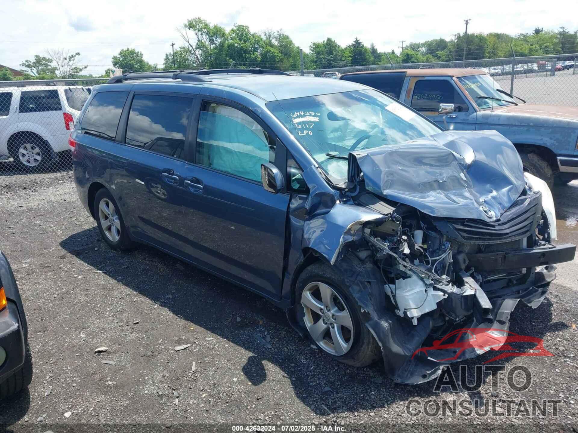 TOYOTA SIENNA 2013 - 5TDKK3DC5DS362403