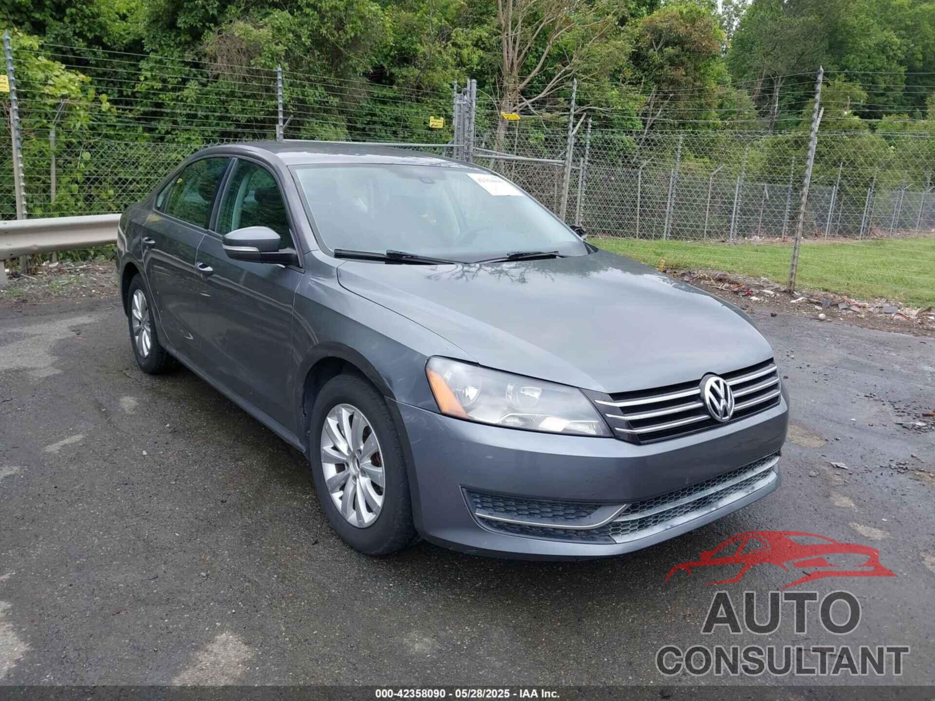 VOLKSWAGEN PASSAT 2012 - 1VWAH7A3XCC107992