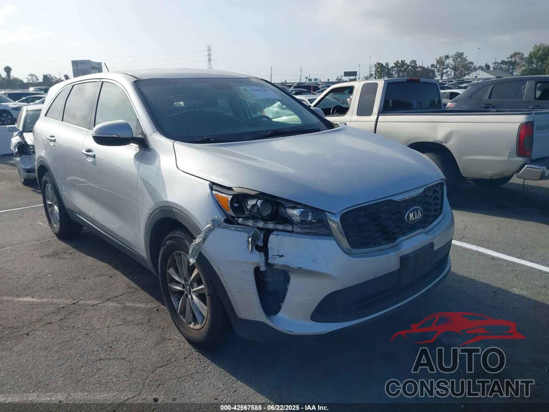 KIA SORENTO 2019 - 5XYPG4A36KG582273