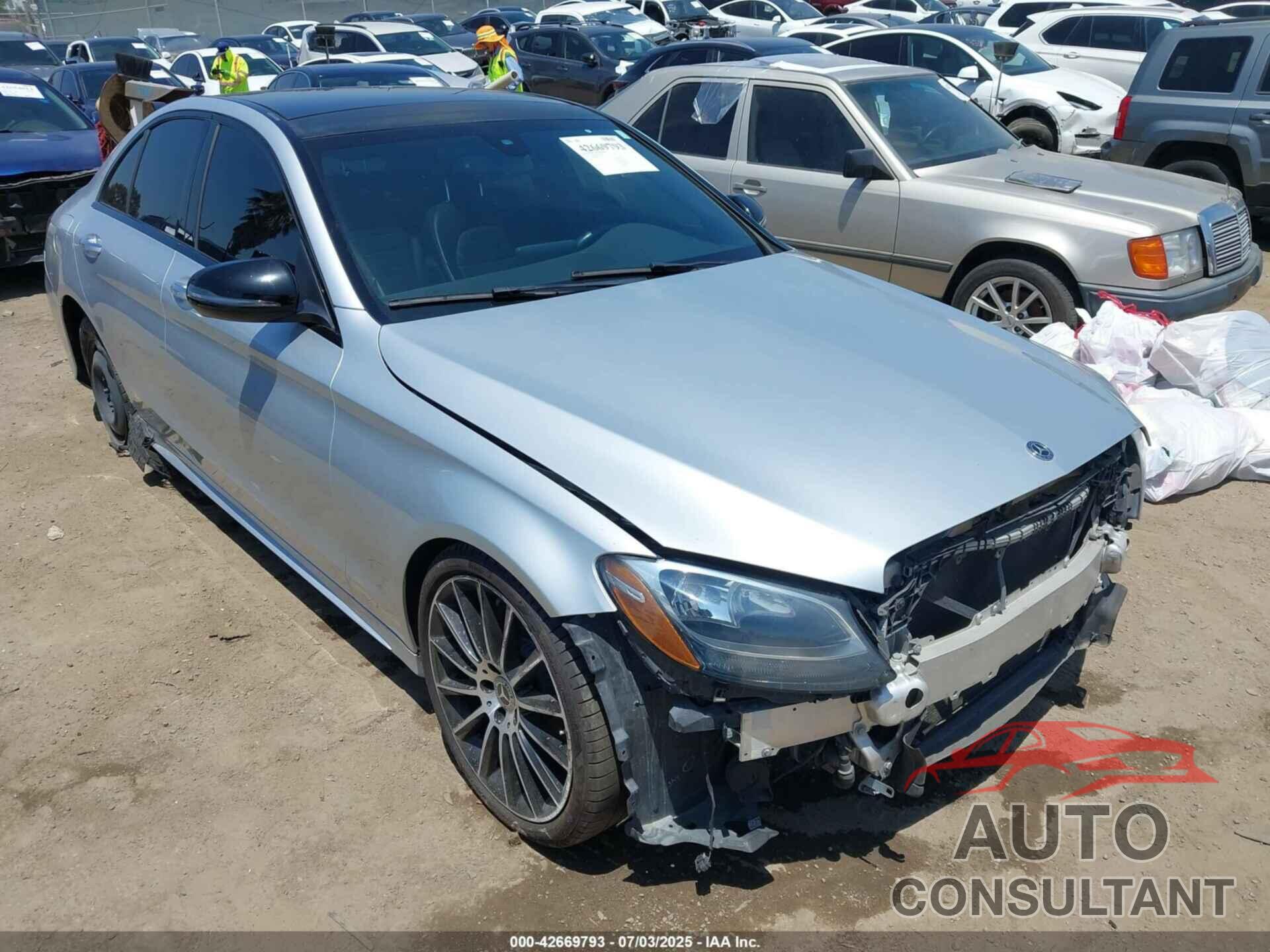 MERCEDES-BENZ C 300 2018 - 55SWF4JB0JU235337