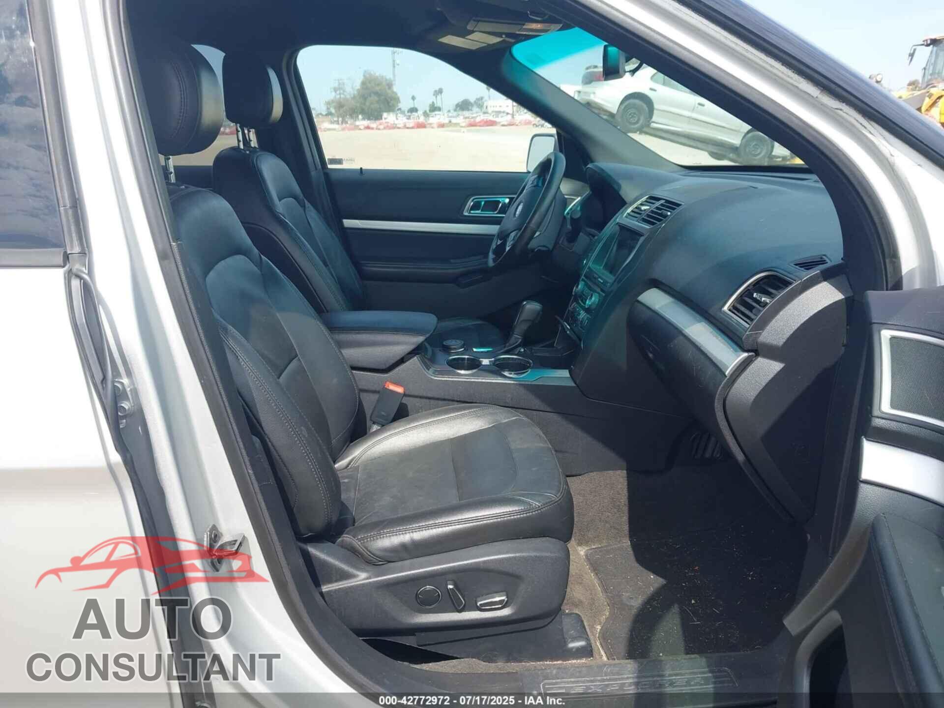 FORD EXPLORER 2017 - 1FM5K8D86HGA12151