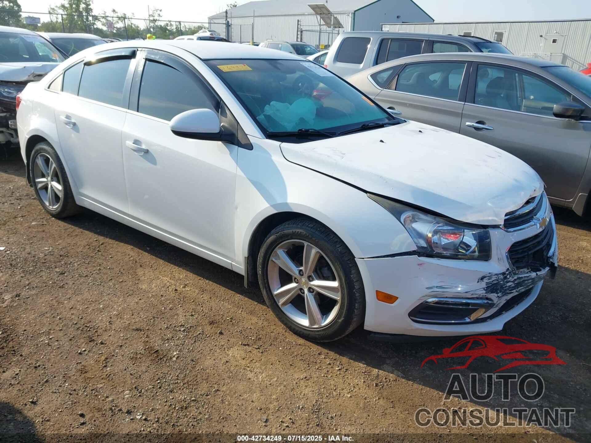 CHEVROLET CRUZE 2015 - 1G1PE5SB6F7169475