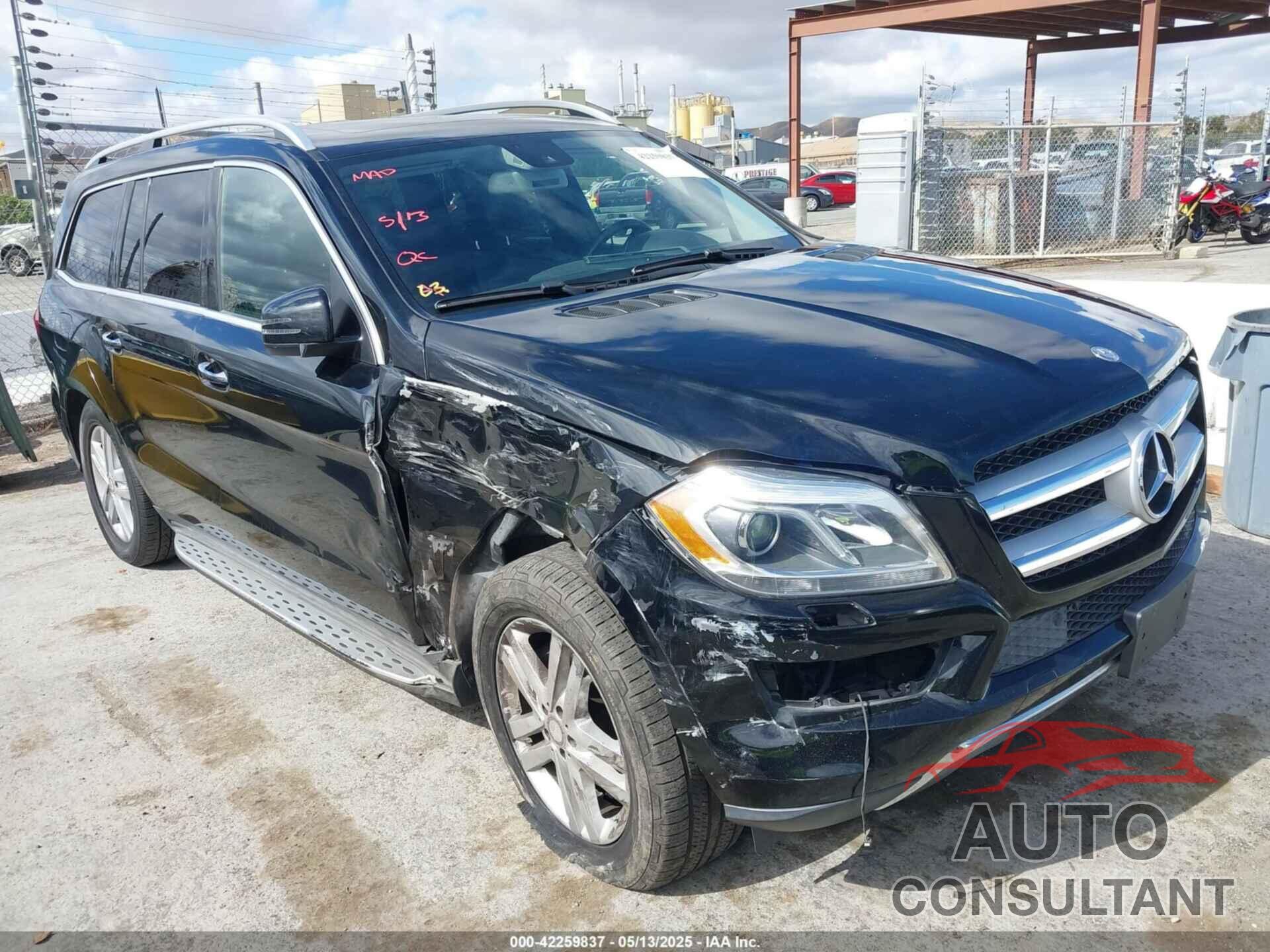 MERCEDES-BENZ GL 450 2015 - 4JGDF6EE3FA522790