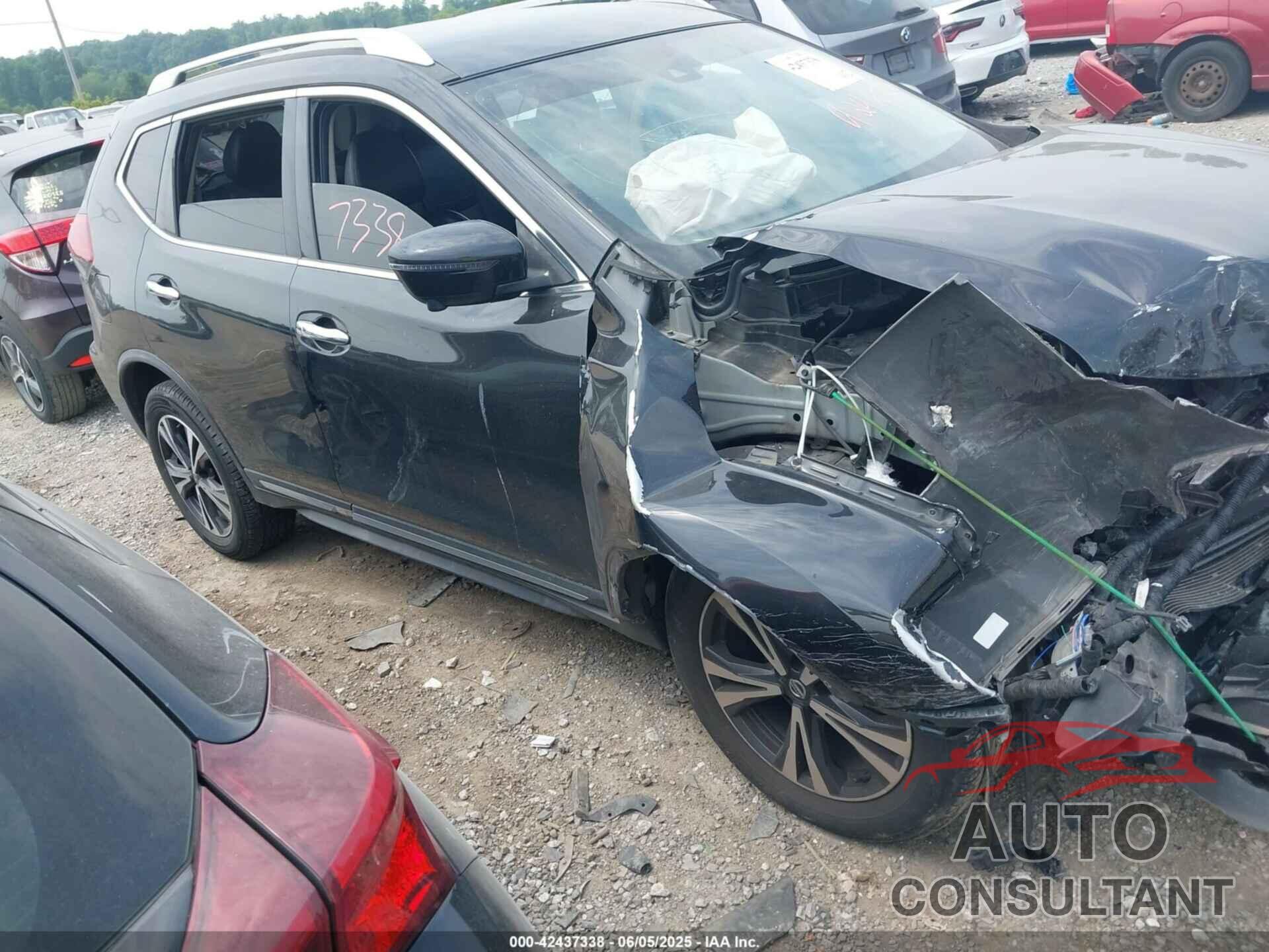 NISSAN ROGUE 2018 - JN8AT2MV1JW309198