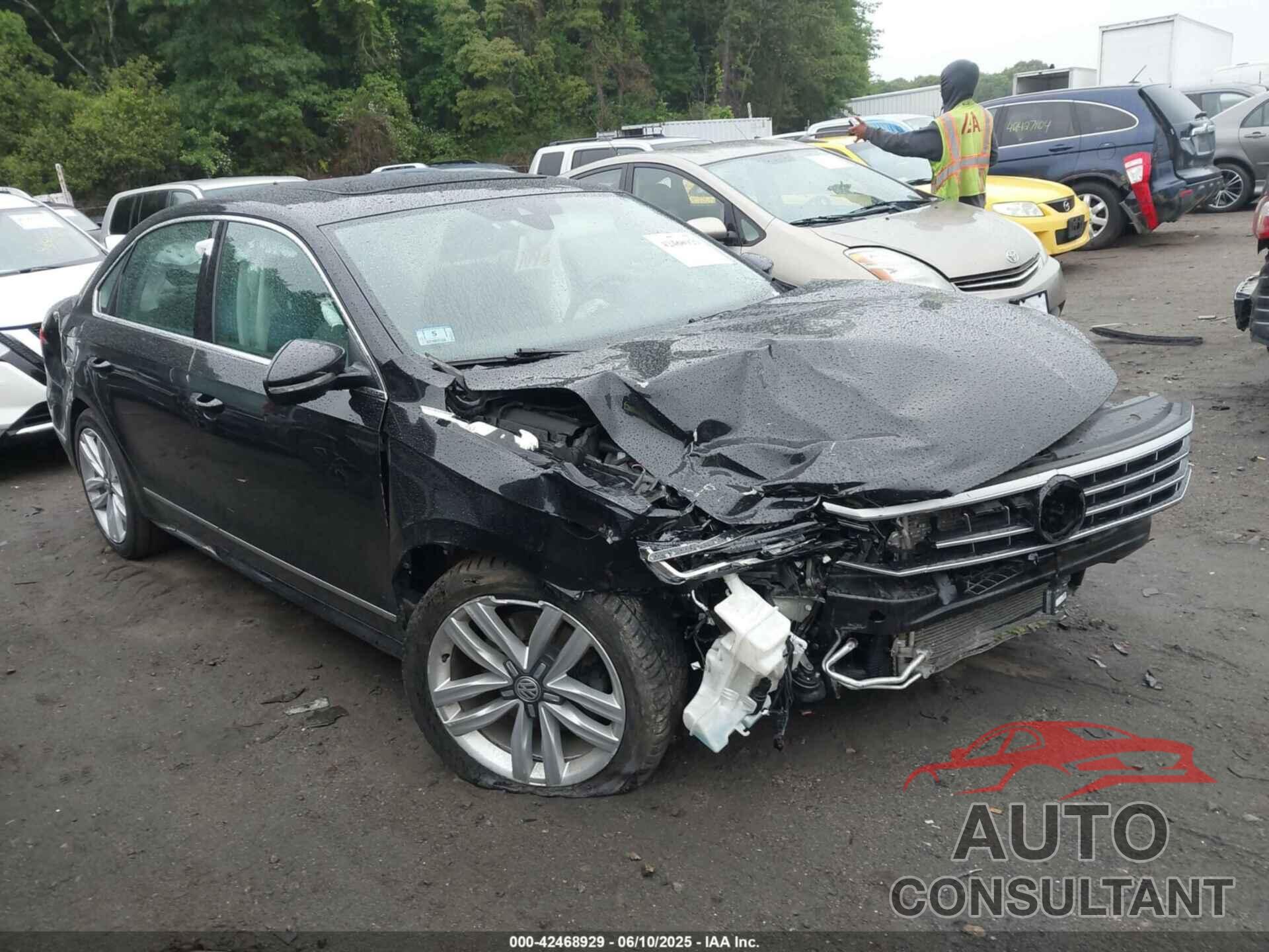 VOLKSWAGEN PASSAT 2017 - 1VWCT7A37HC039925