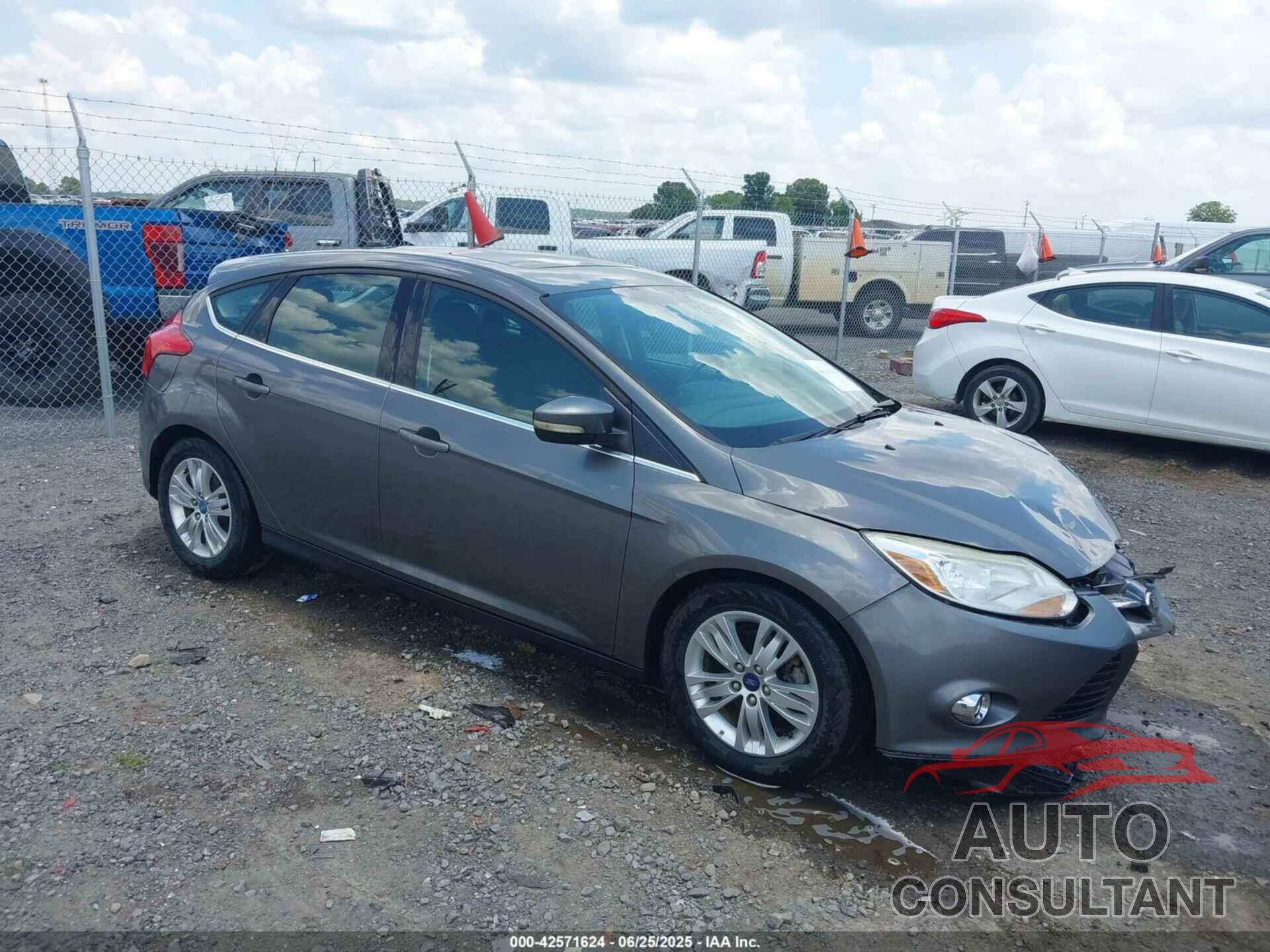 FORD FOCUS 2012 - 1FAHP3M20CL395575