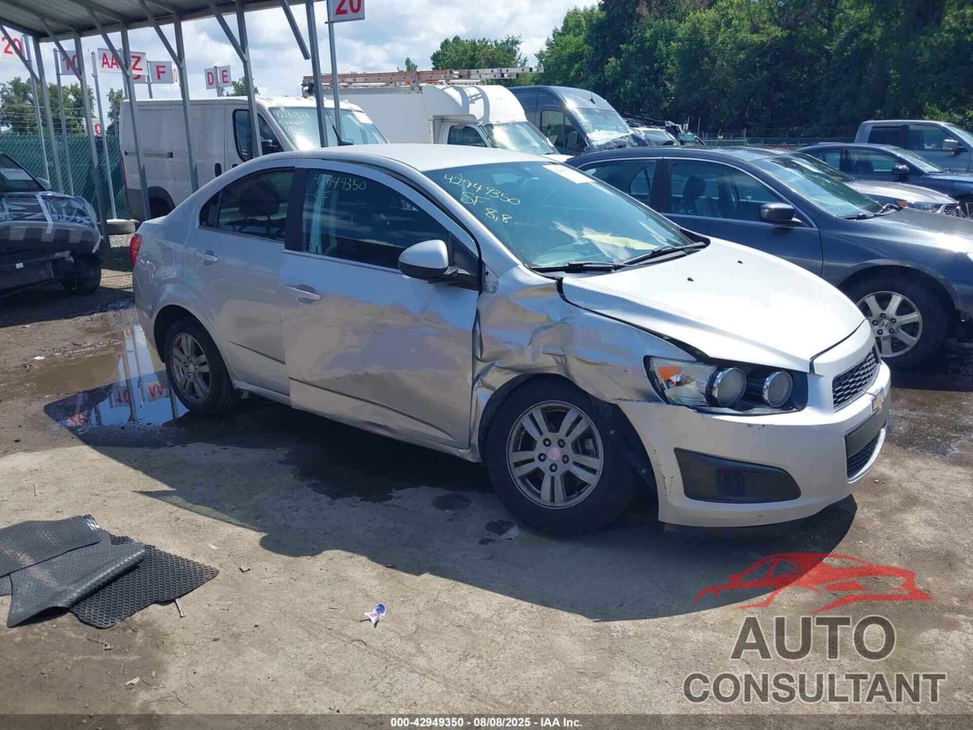CHEVROLET SONIC 2014 - 1G1JC5SH7E4234754