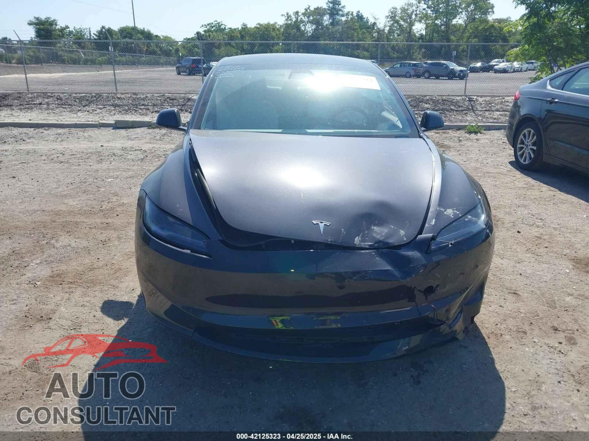 TESLA MODEL 3 2024 - 5YJ3E1EB2RF832663