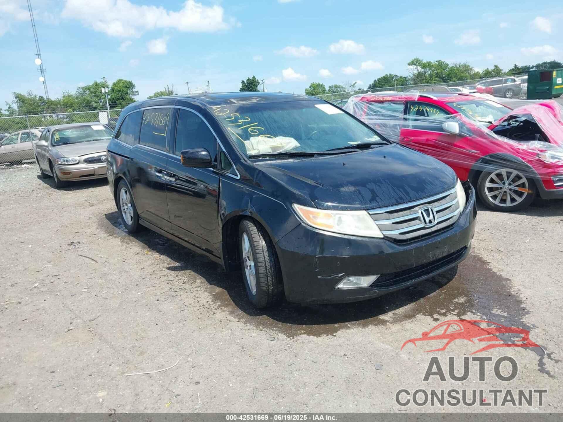 HONDA ODYSSEY 2013 - 5FNRL5H97DB062159