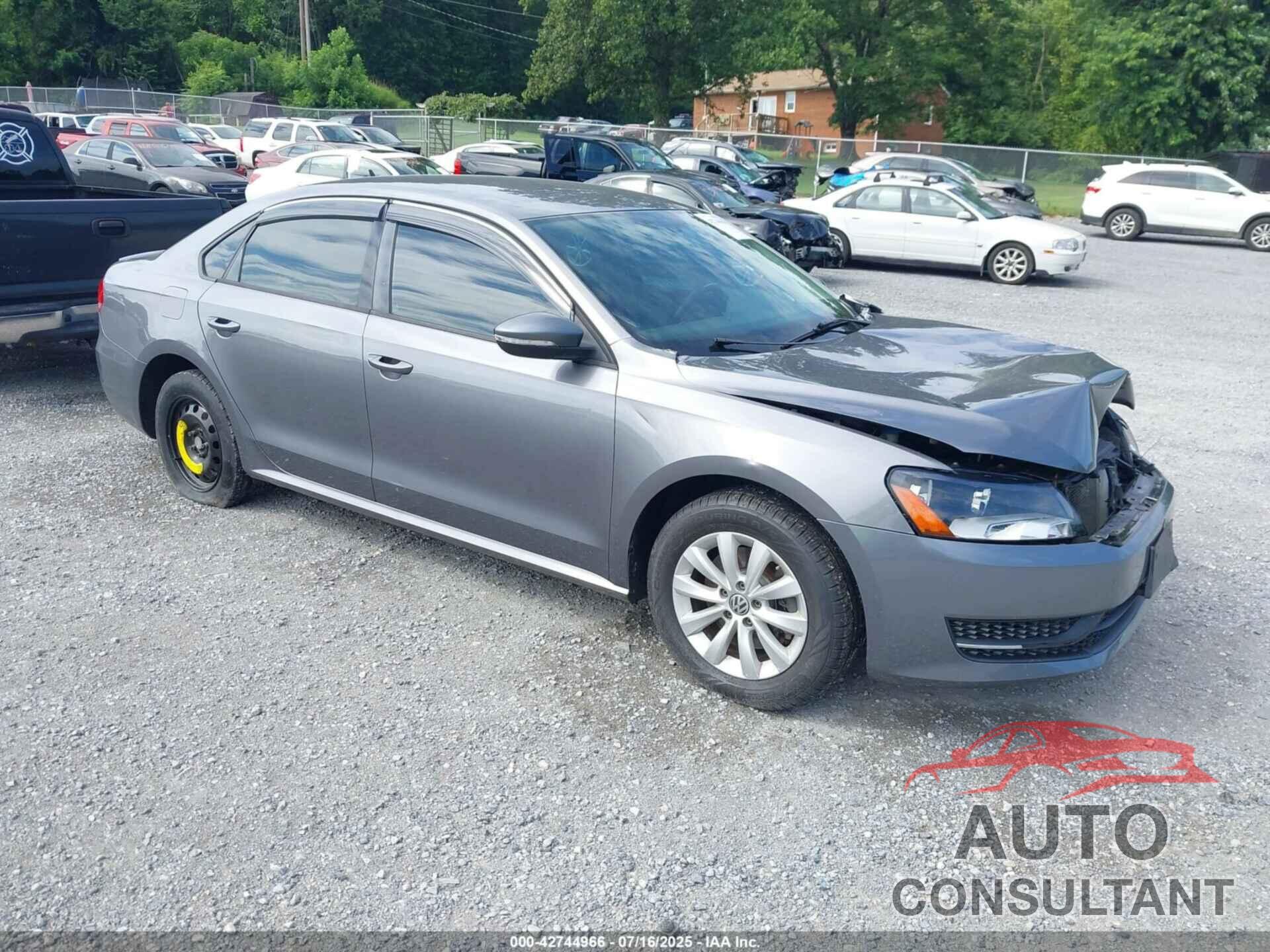 VOLKSWAGEN PASSAT 2012 - 1VWAH7A34CC058370