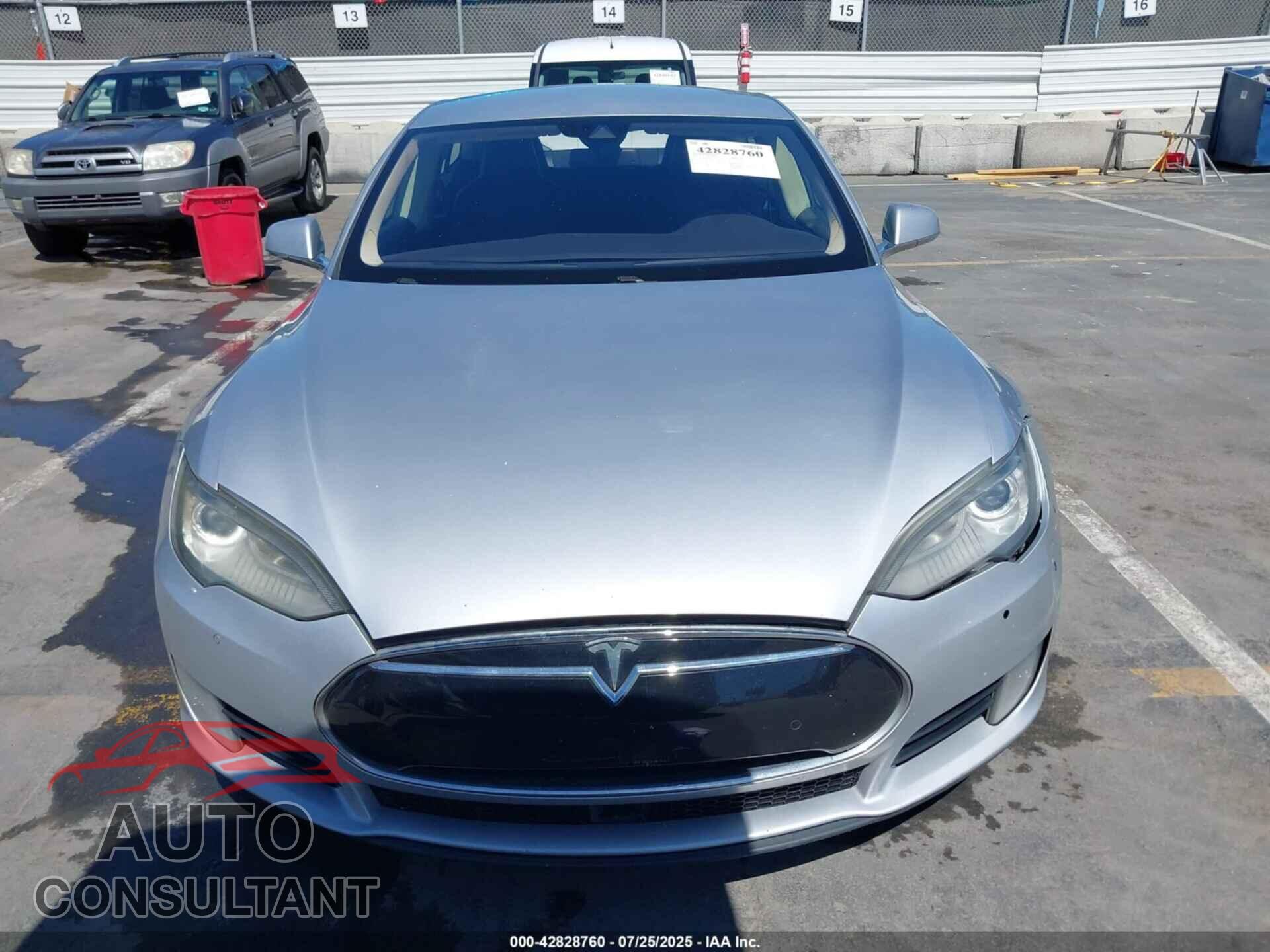 TESLA MODEL S 2015 - 5YJSA1E13FF115411