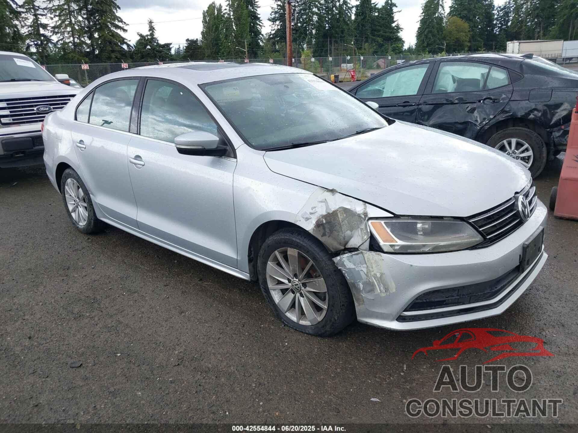 VOLKSWAGEN JETTA 2015 - 3VWLA7AJ7FM228476