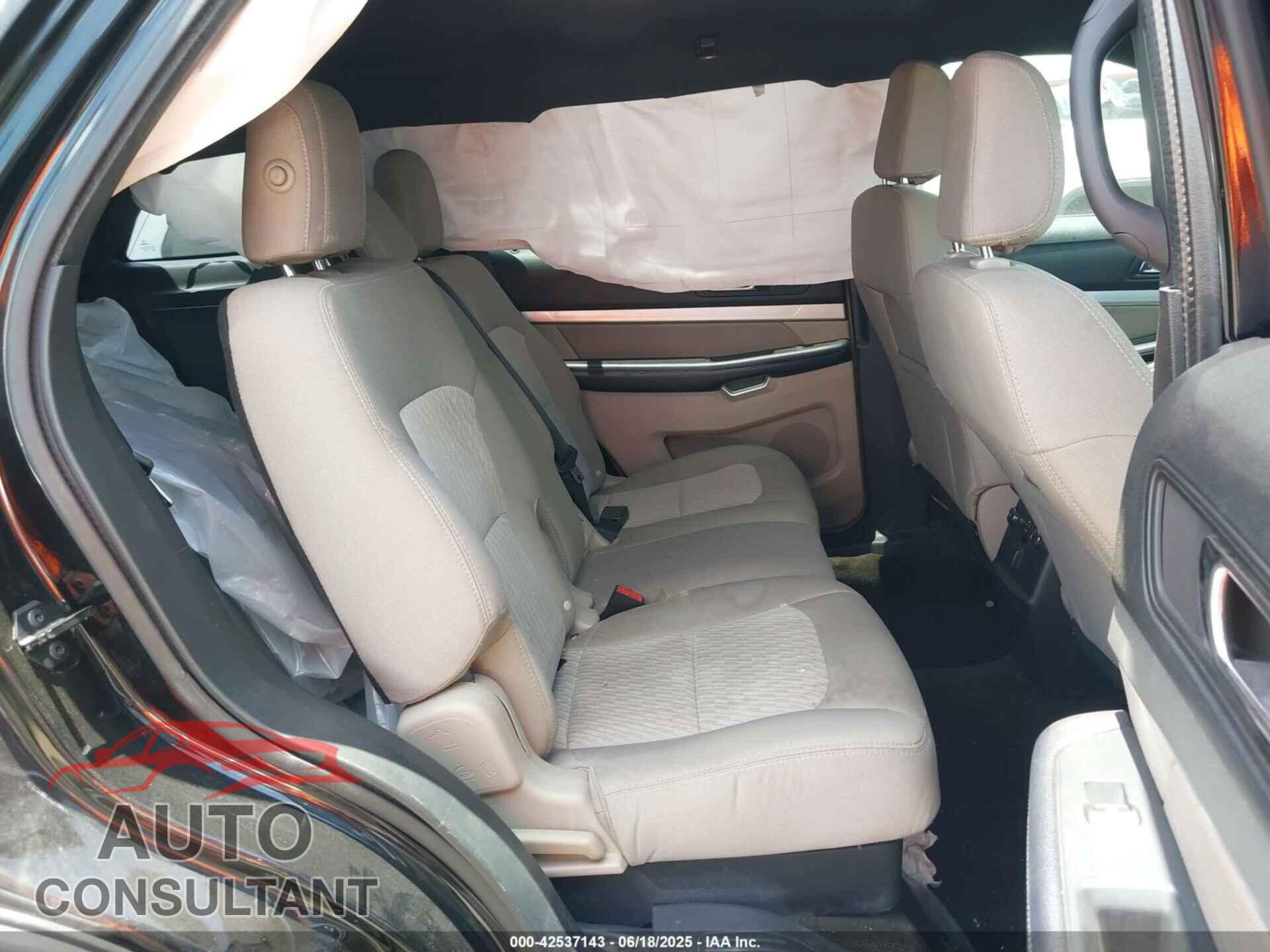 FORD EXPLORER 2018 - 1FM5K7B85JGB55613