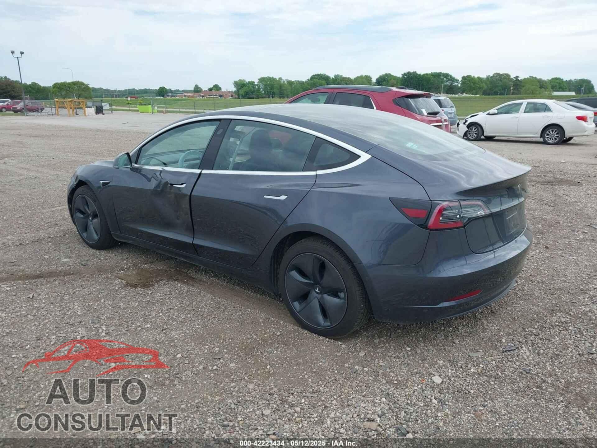 TESLA MODEL 3 2018 - 5YJ3E1EB4JF112379
