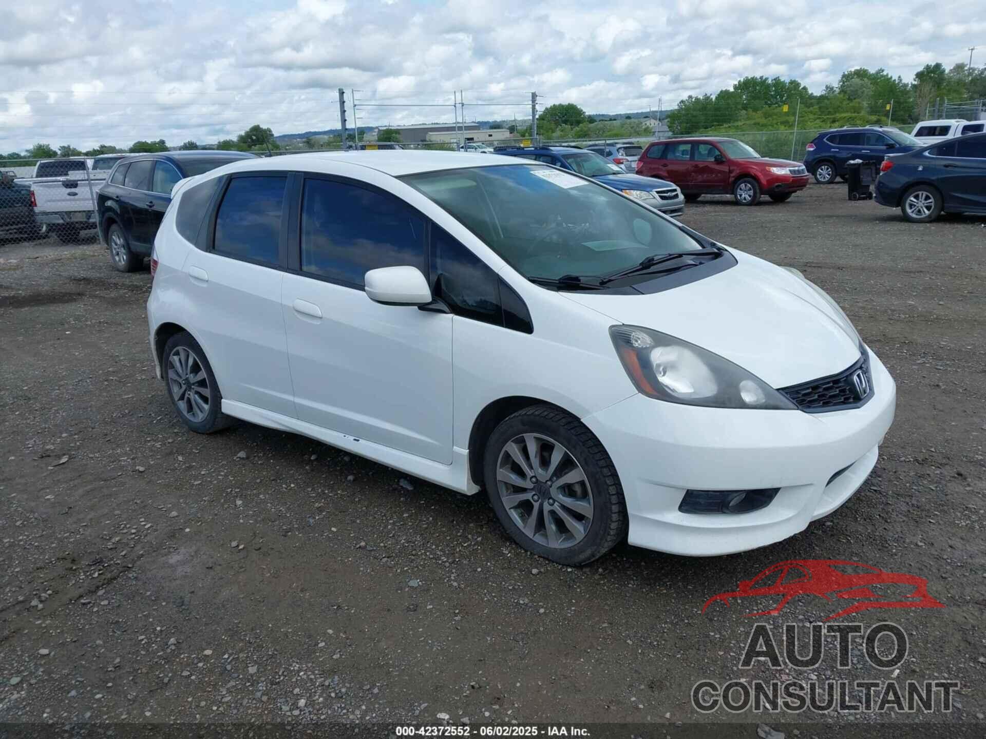 HONDA FIT 2013 - JHMGE8H50DC027958