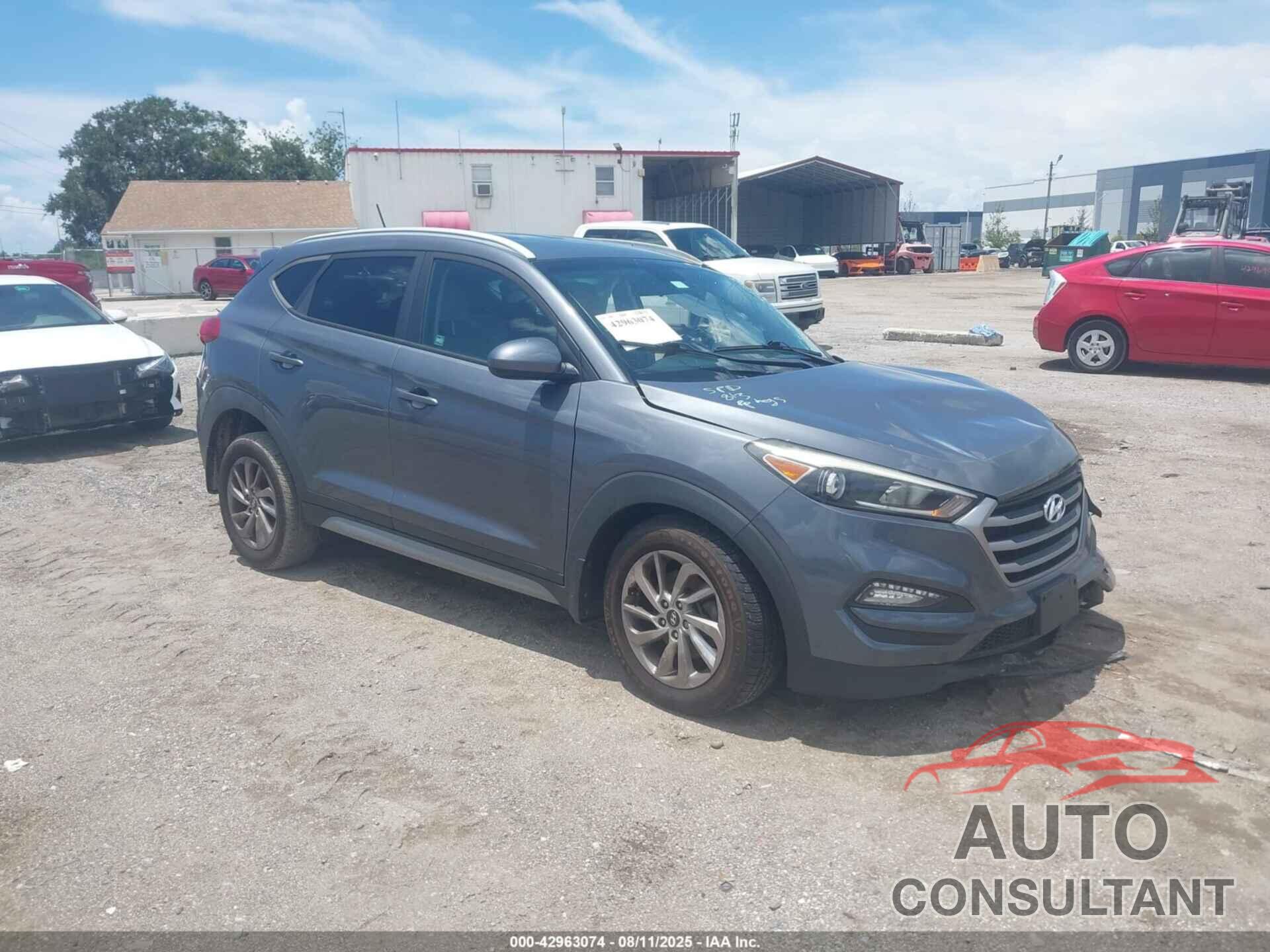 HYUNDAI TUCSON 2017 - KM8J3CA40HU296281