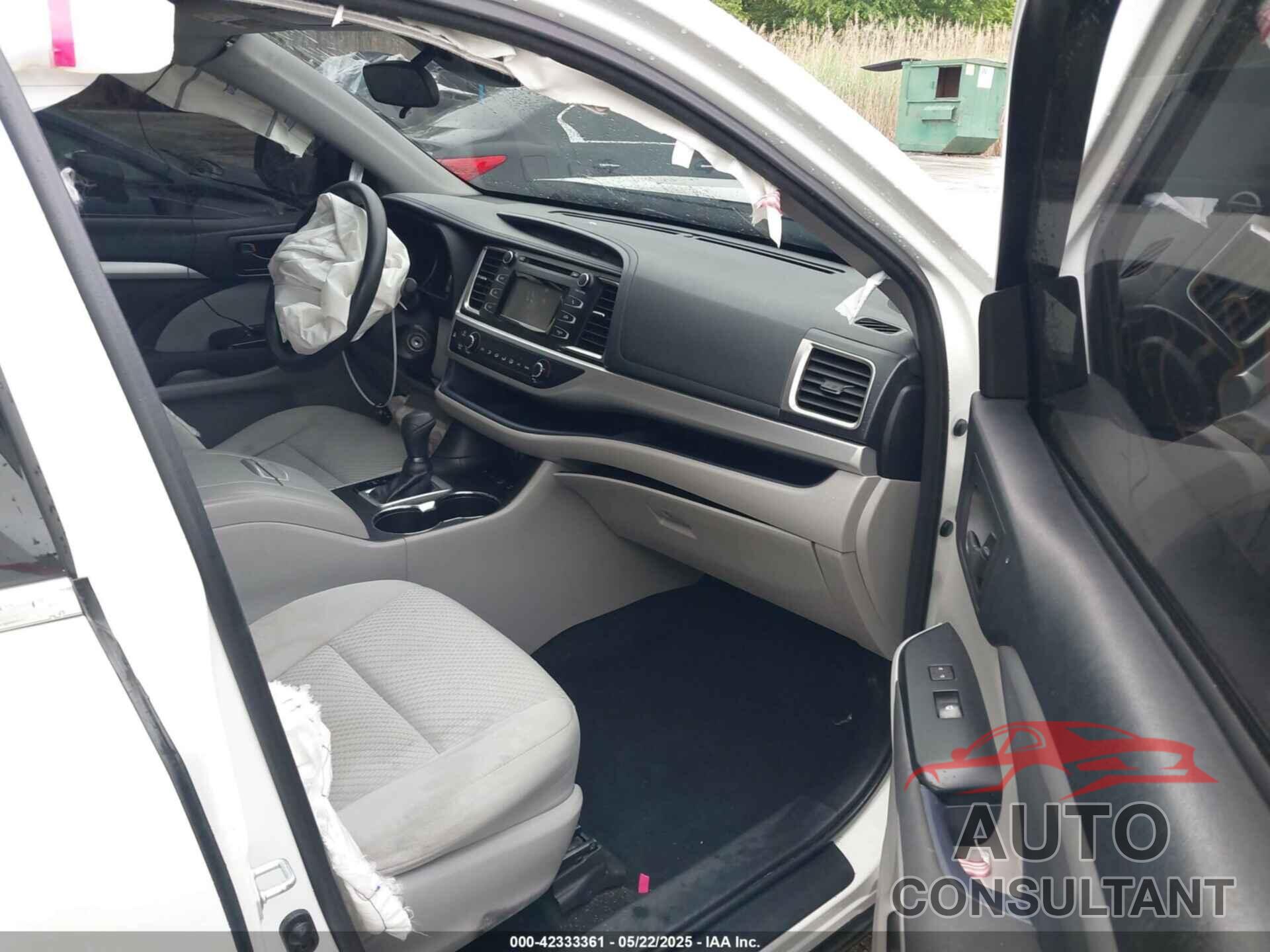 TOYOTA HIGHLANDER 2018 - 5TDBZRFH4JS495995