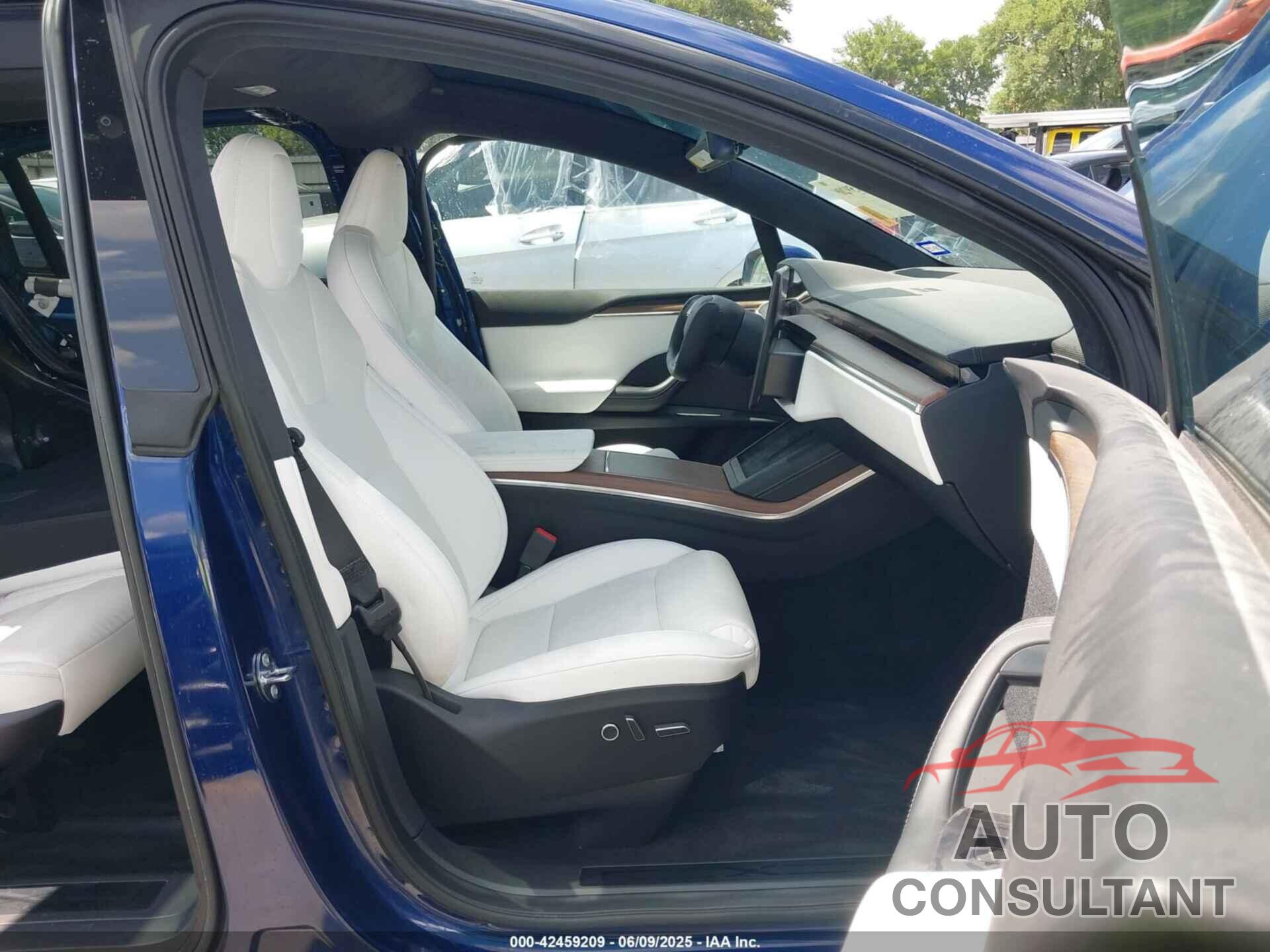 TESLA MODEL X 2022 - 7SAXCAE54NF359105