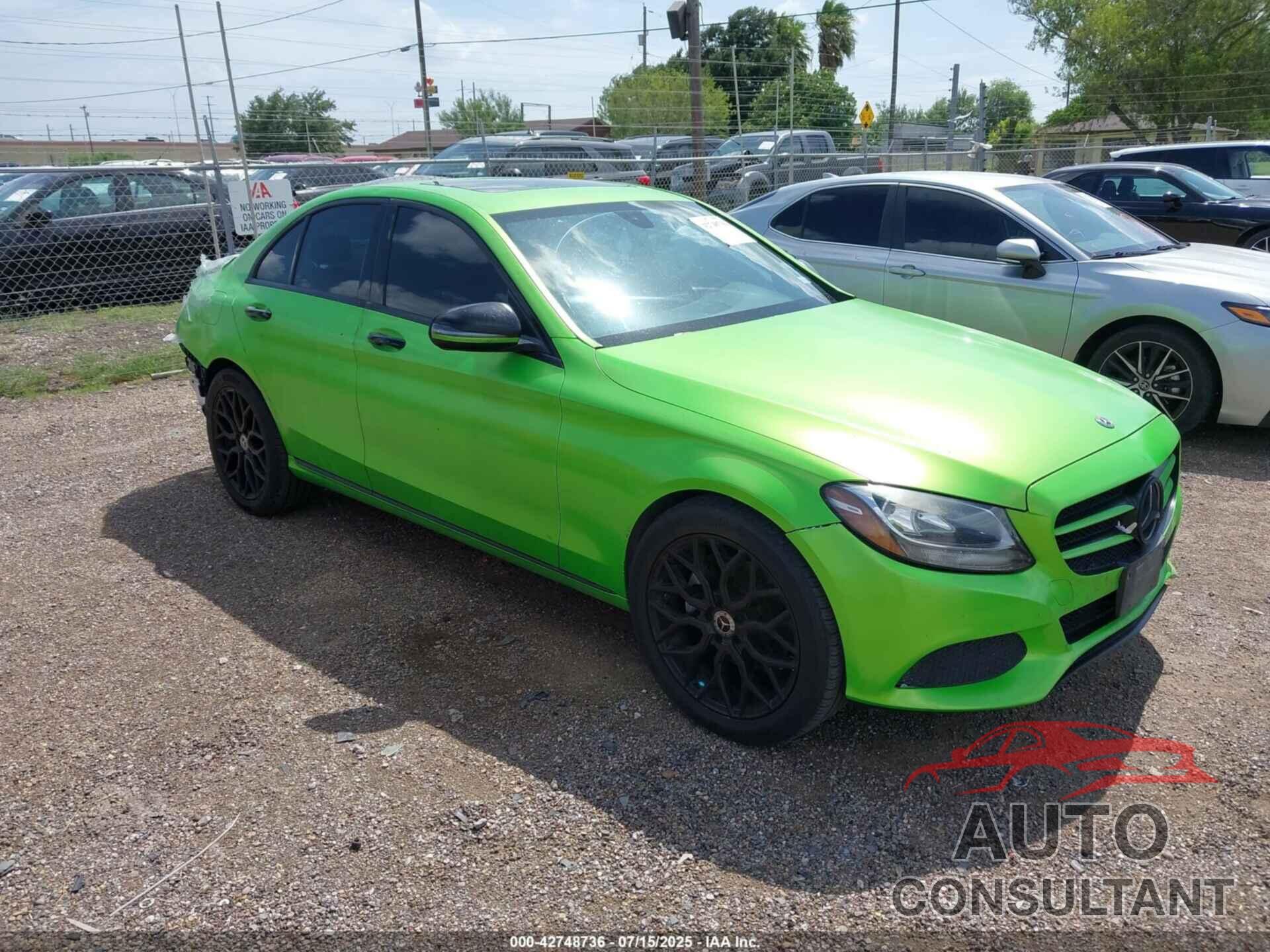 MERCEDES-BENZ C 300 2018 - 55SWF4KB9JU270571