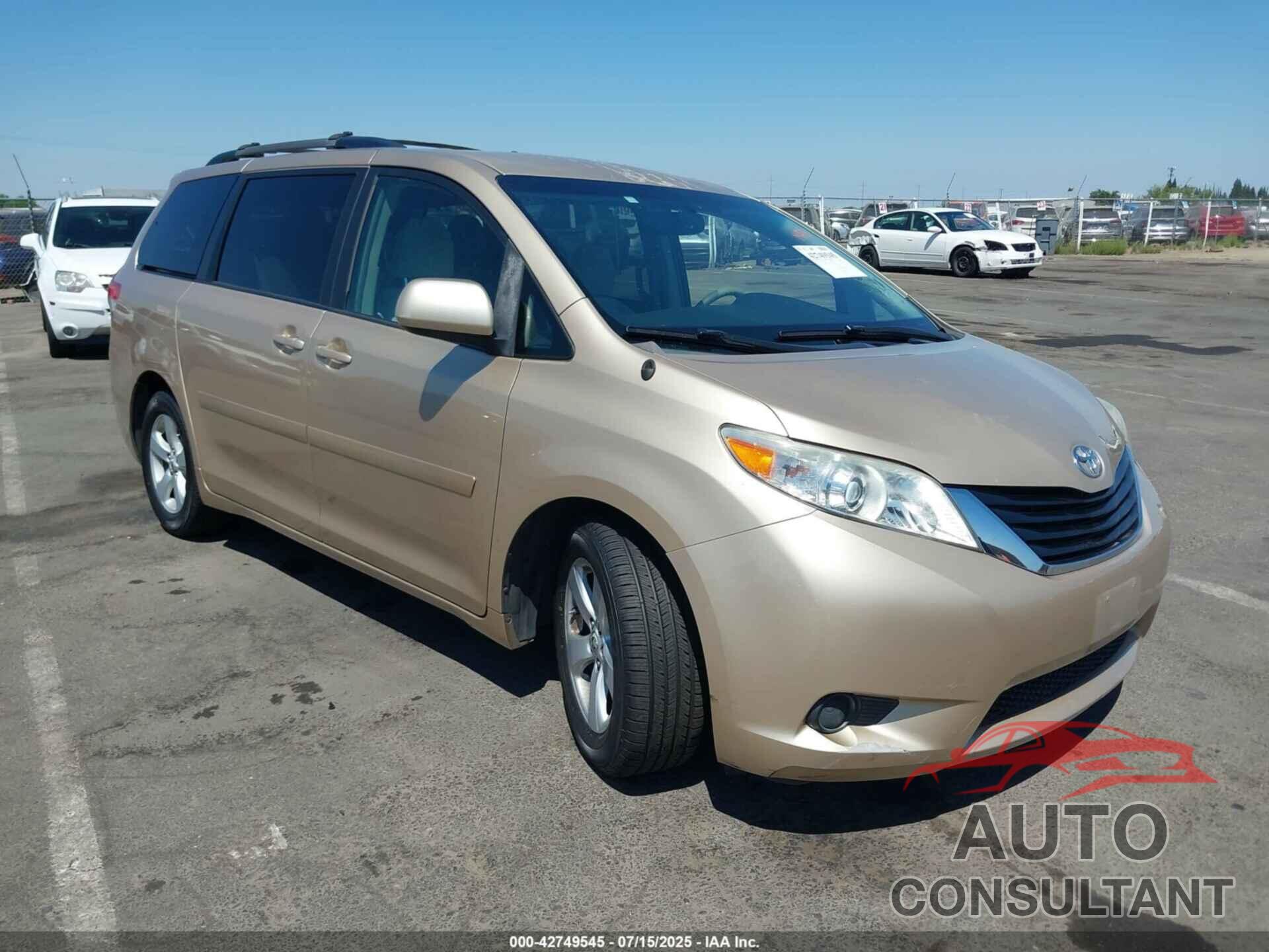 TOYOTA SIENNA 2011 - 5TDKK3DC9BS169457