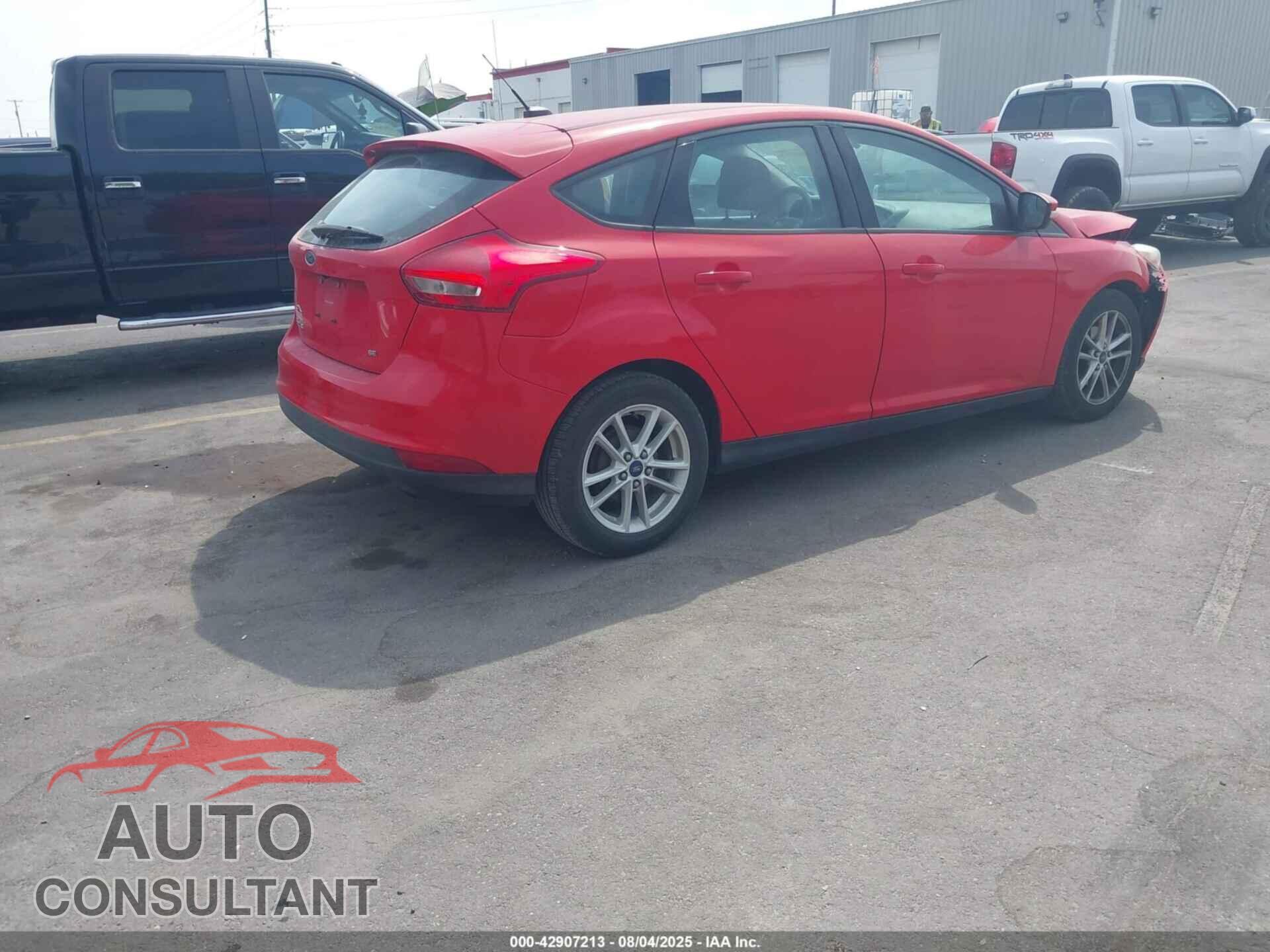 FORD FOCUS 2015 - 1FADP3K24FL301087