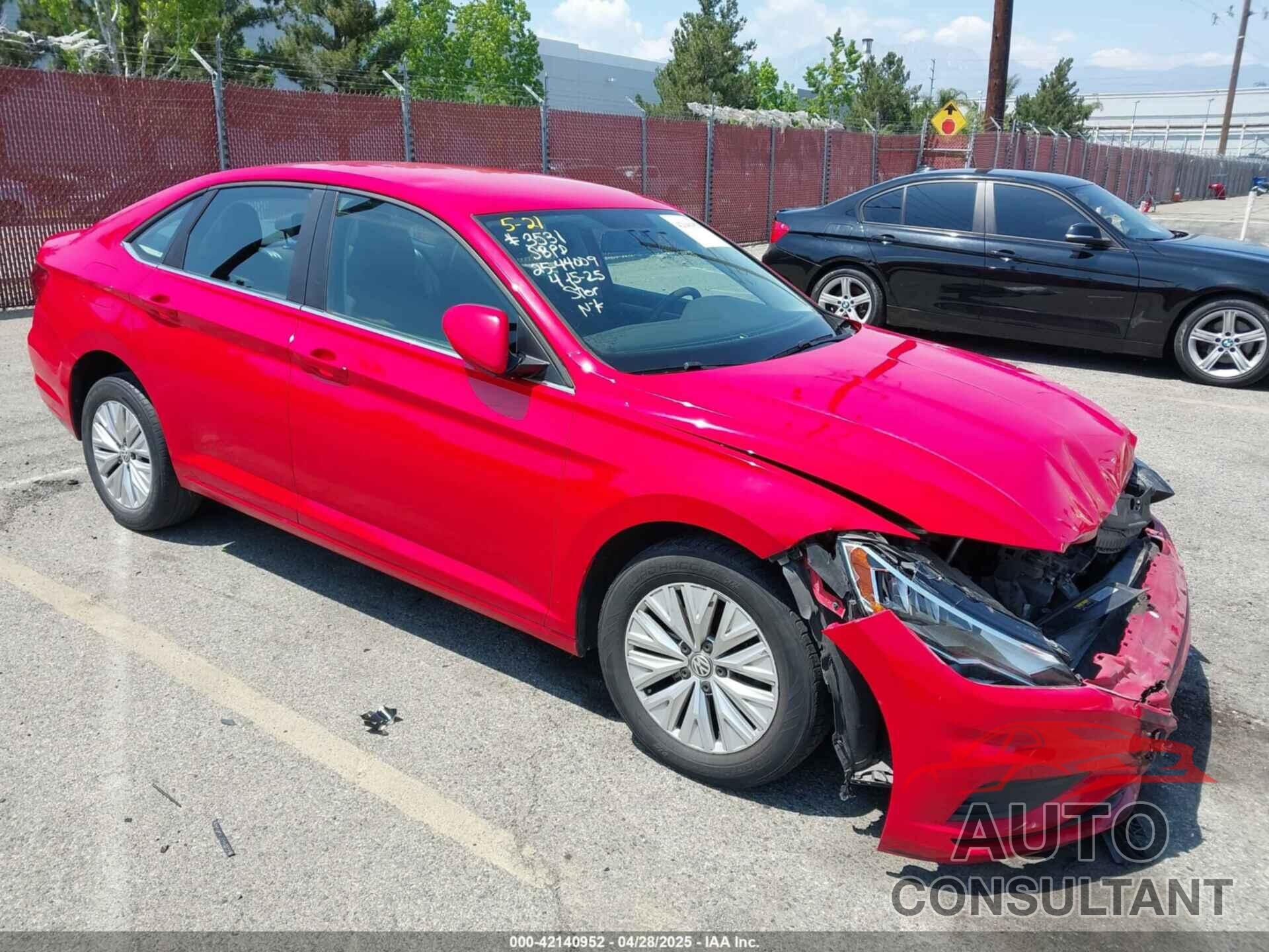 VOLKSWAGEN JETTA 2019 - 3VWC57BU1KM055643
