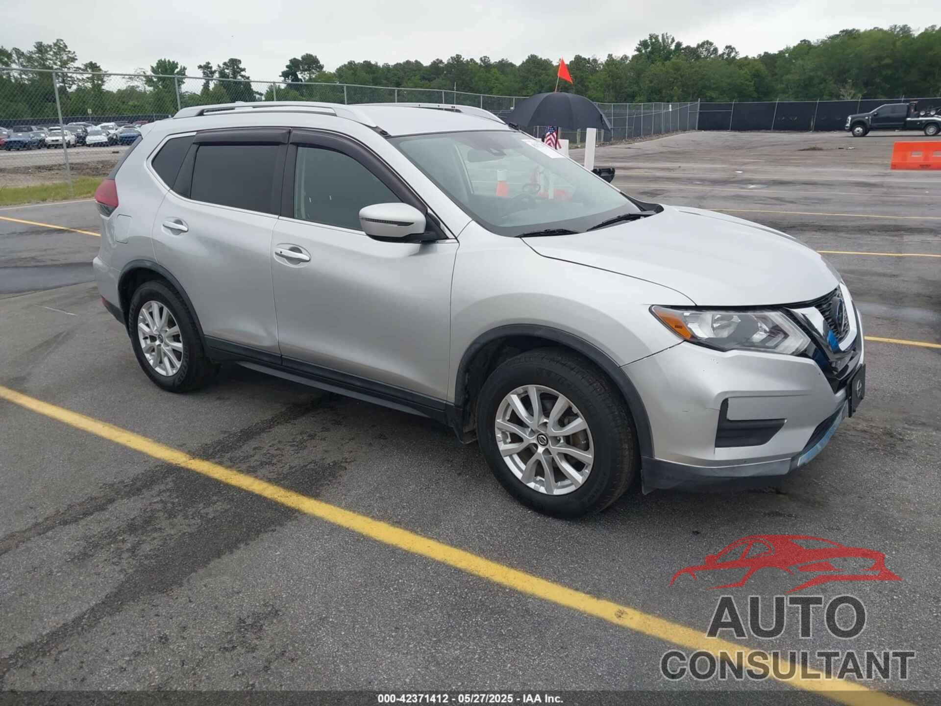 NISSAN ROGUE 2019 - KNMAT2MT5KP533340