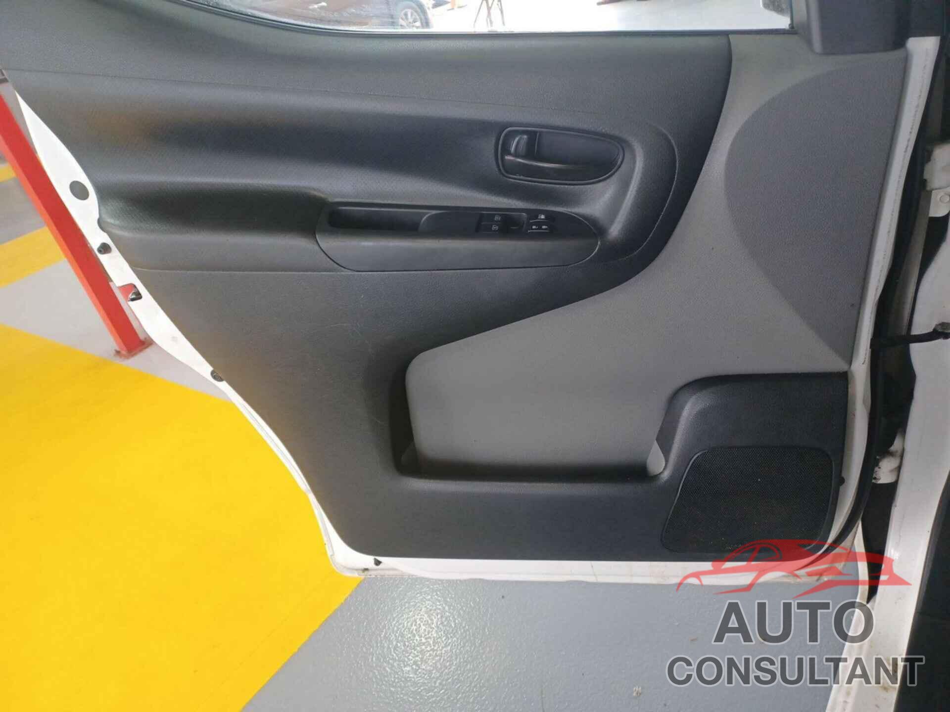 NISSAN NV200 2020 - 3N6CM0KN8LK705164
