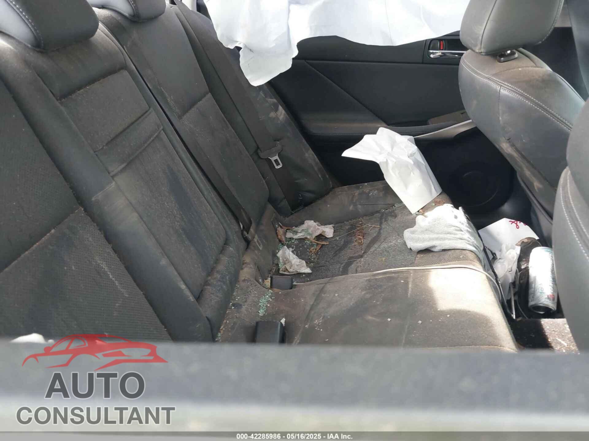 LEXUS IS 2014 - JTHCF1D27E5009848