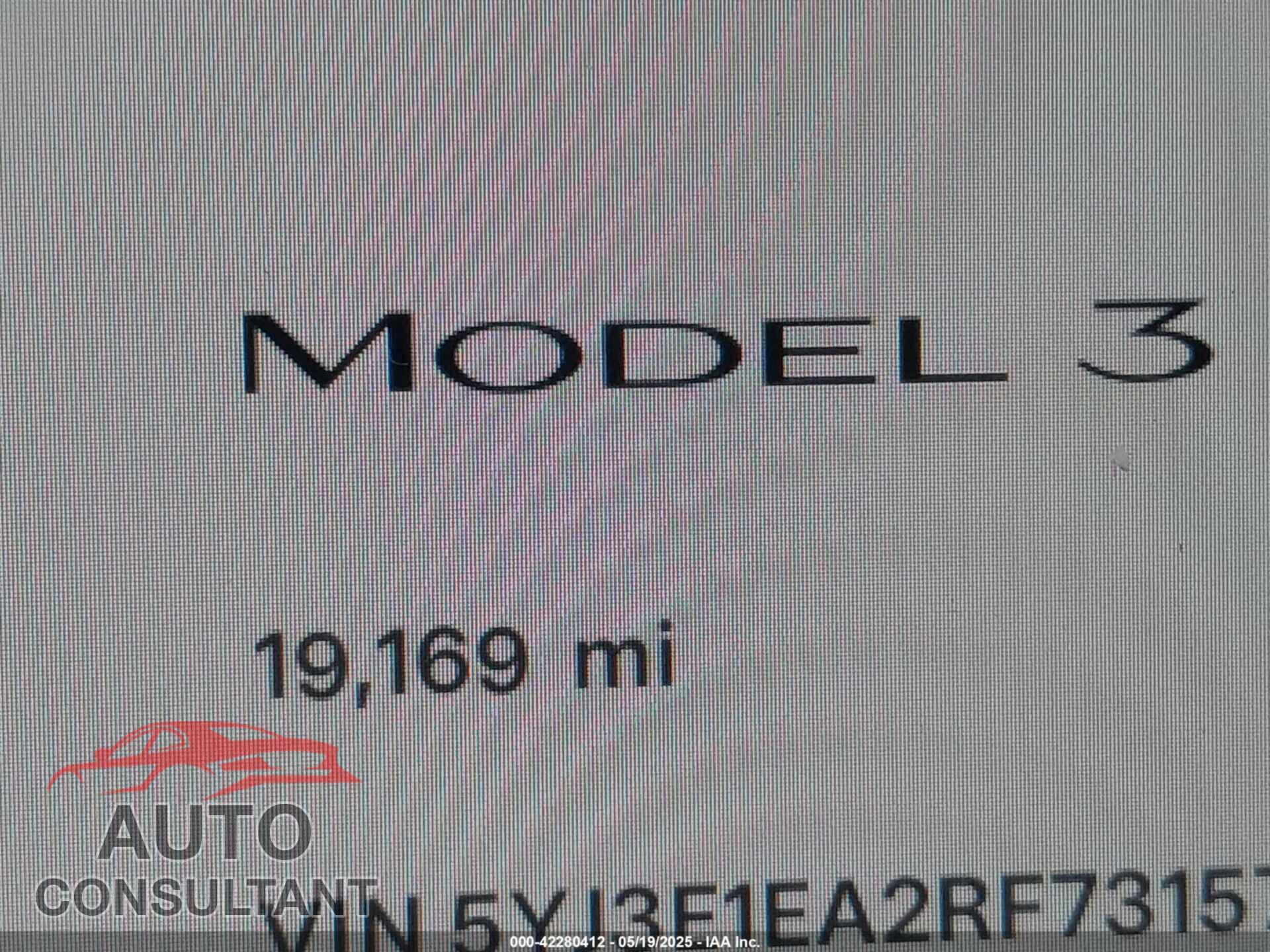 TESLA MODEL 3 2024 - 5YJ3E1EA2RF731579