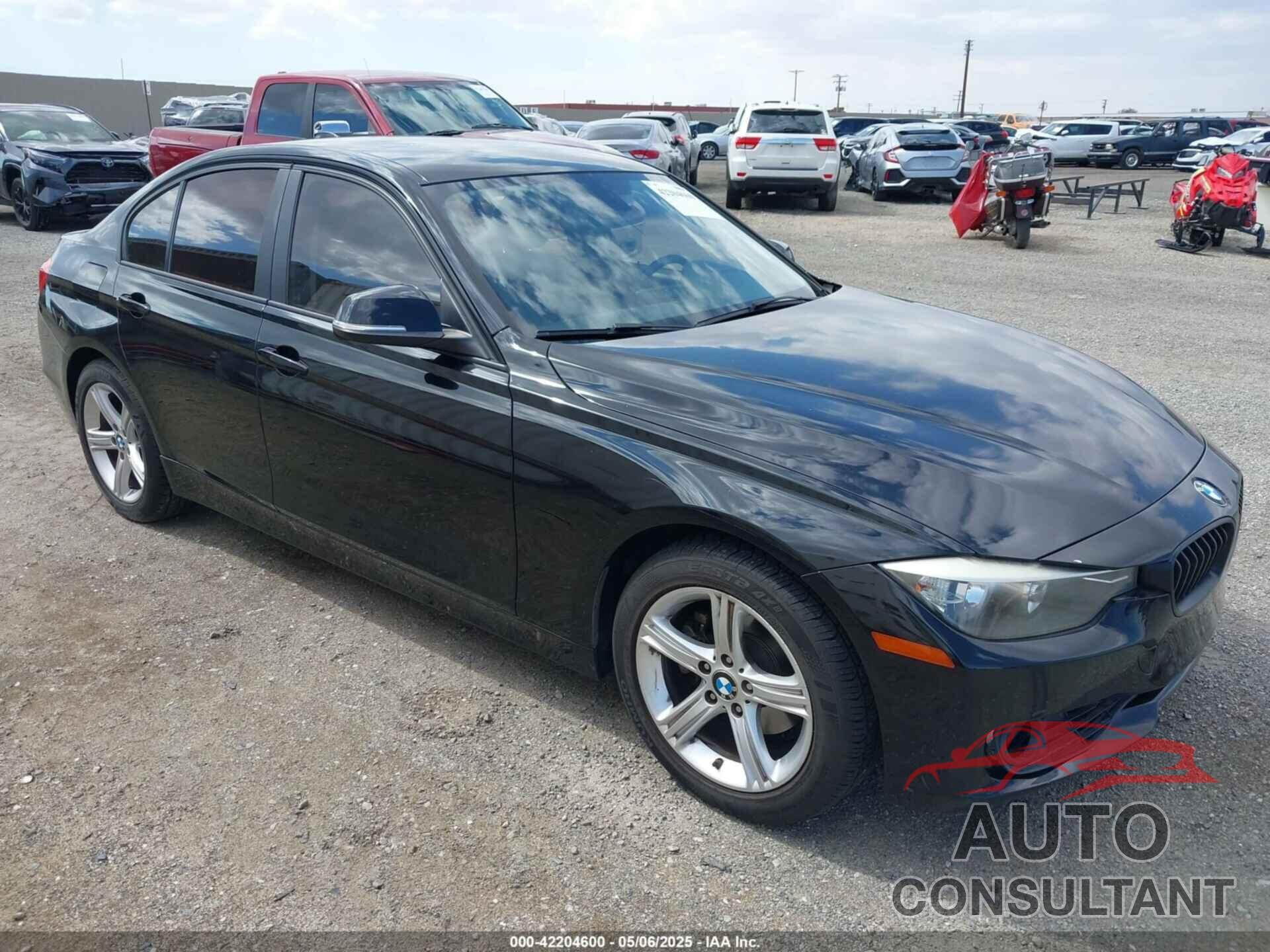 BMW 328I 2013 - WBA3C1C5XDF444200