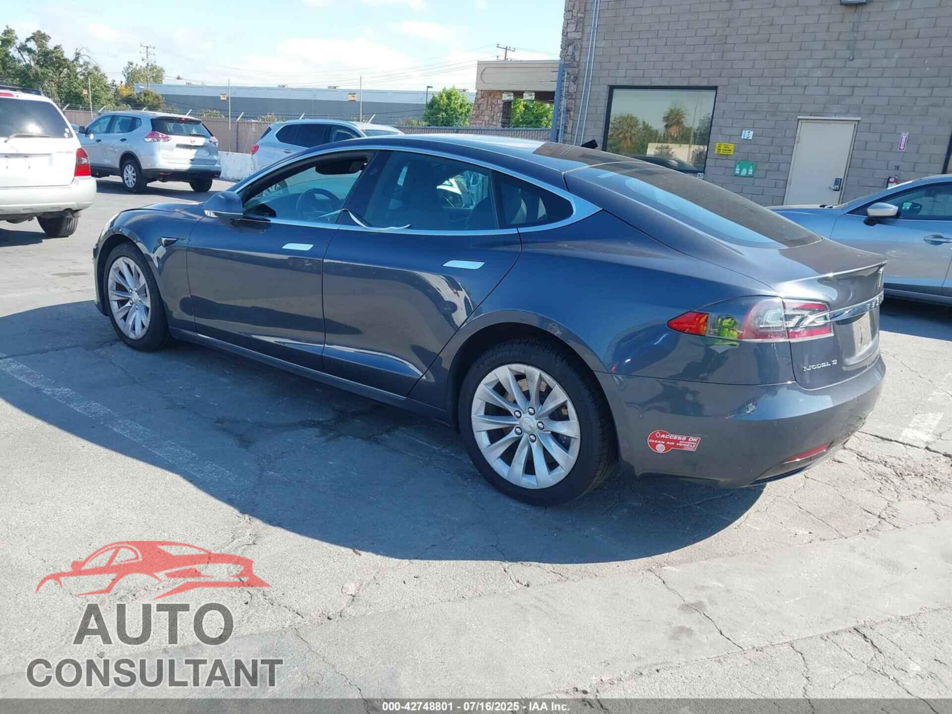 TESLA MODEL S 2018 - 5YJSA1E26JF249573
