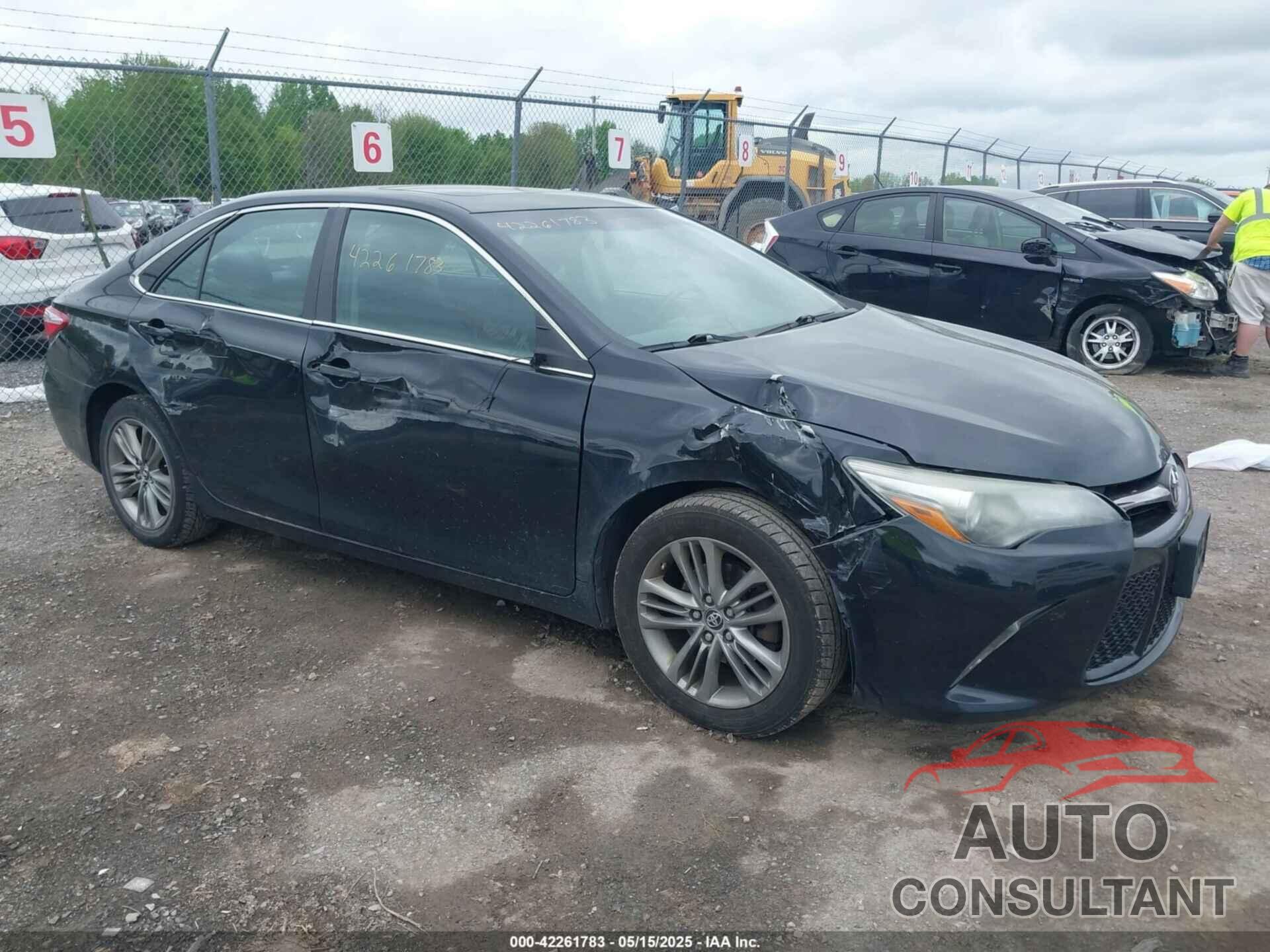 TOYOTA CAMRY 2015 - 4T1BF1FK6FU075871