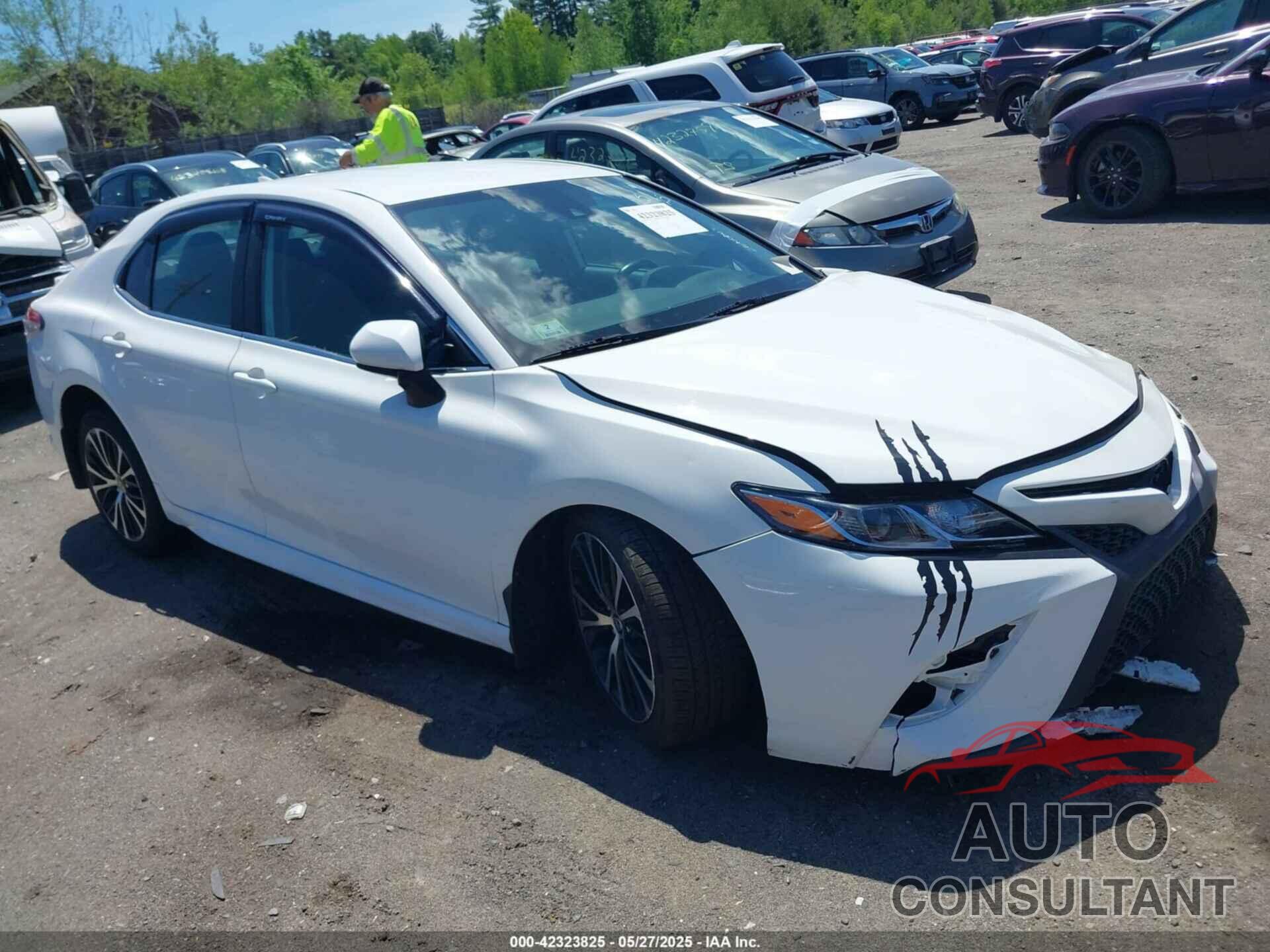 TOYOTA CAMRY 2020 - 4T1G11AK4LU948721