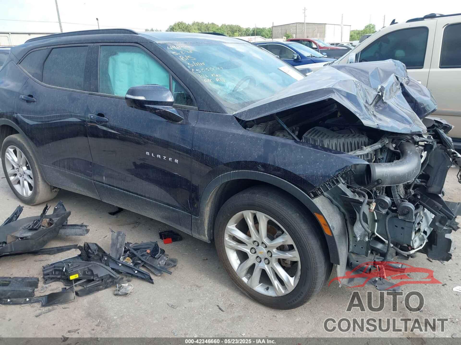 CHEVROLET BLAZER 2020 - 3GNKBDRS3LS555625
