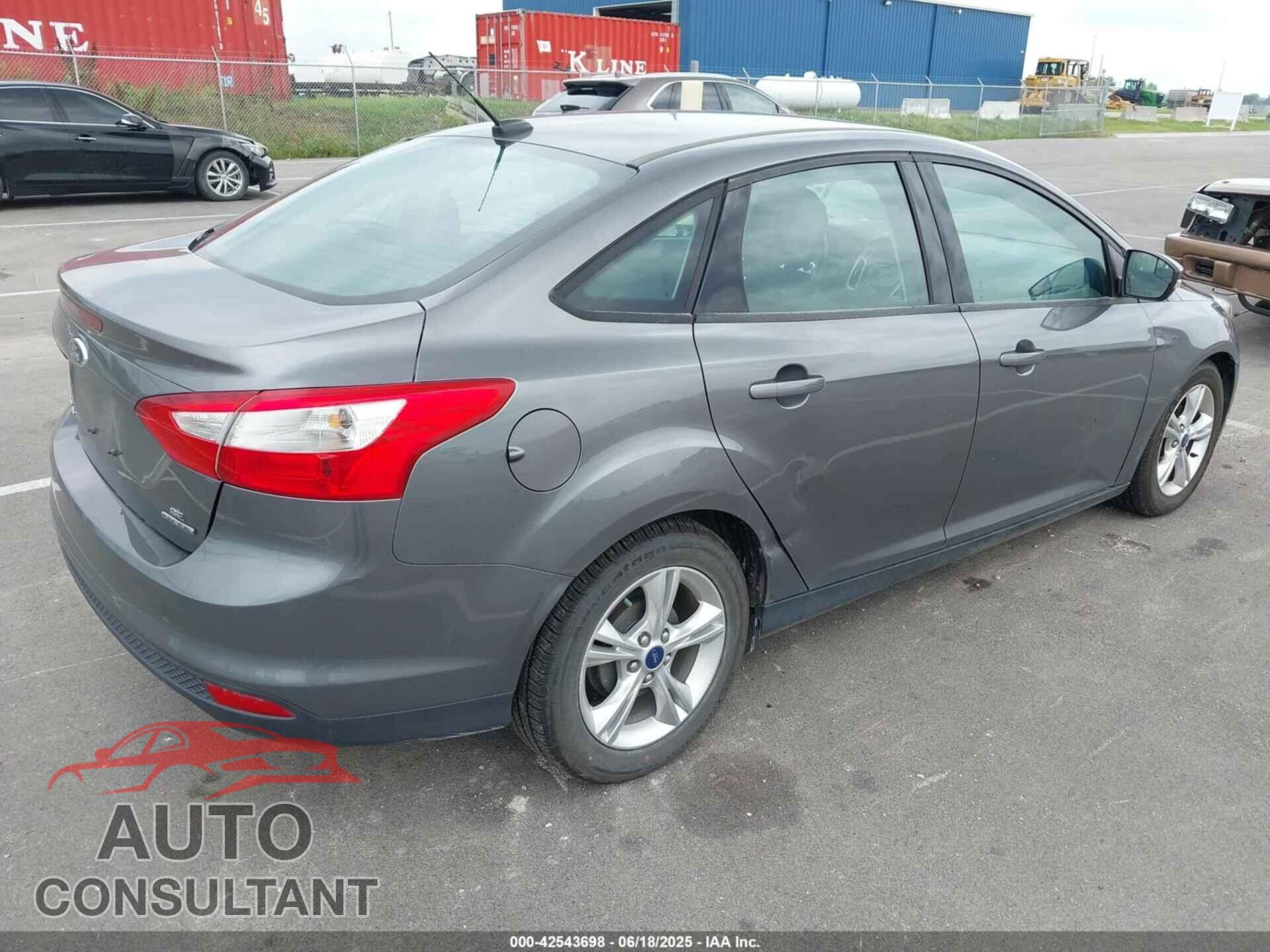 FORD FOCUS 2014 - 1FADP3F23EL373200