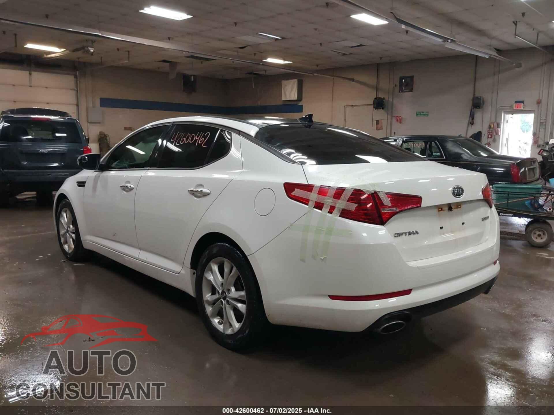KIA OPTIMA 2011 - KNAGN4A71B5113171