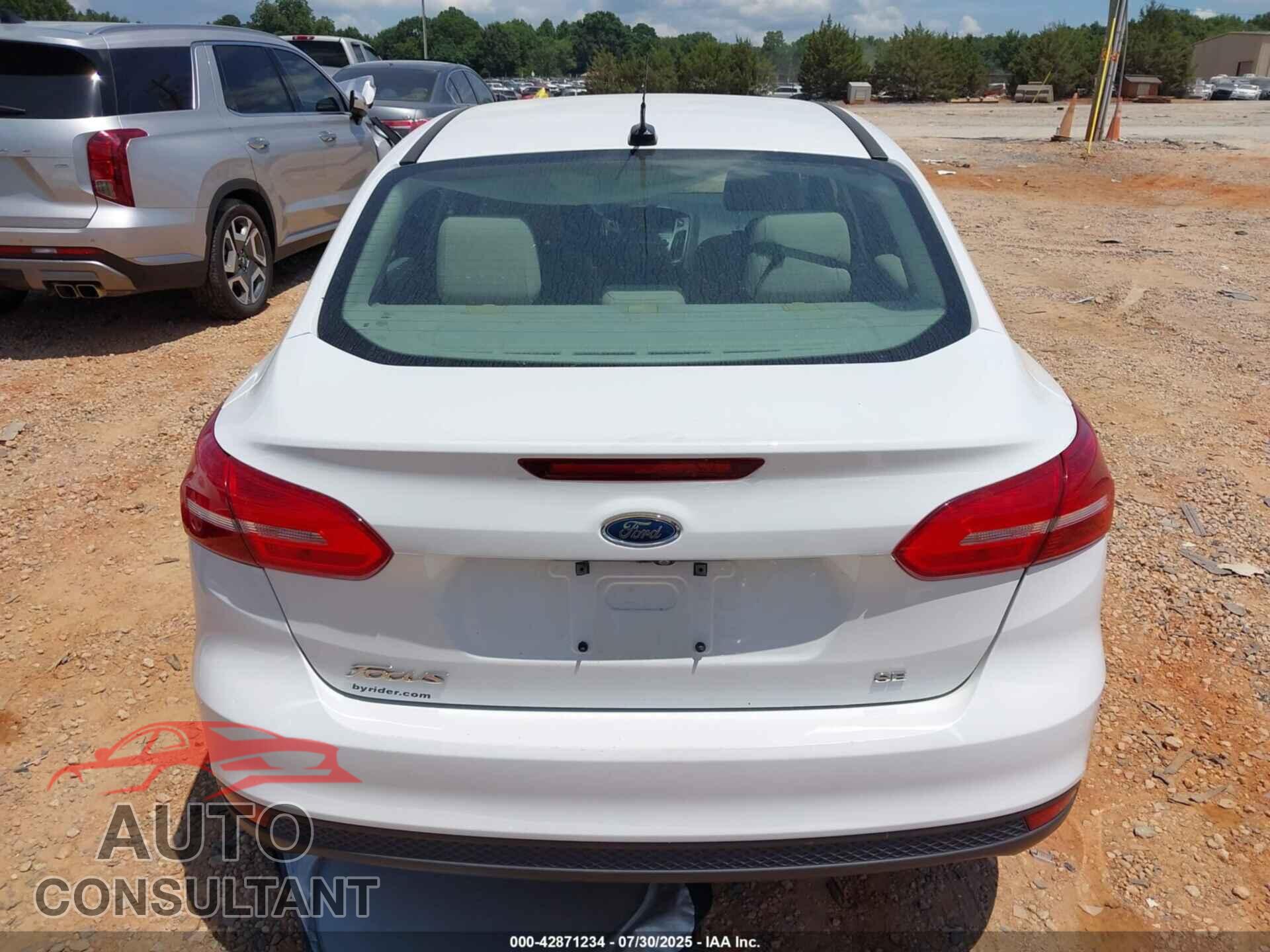FORD FOCUS 2015 - 1FADP3F25FL383292